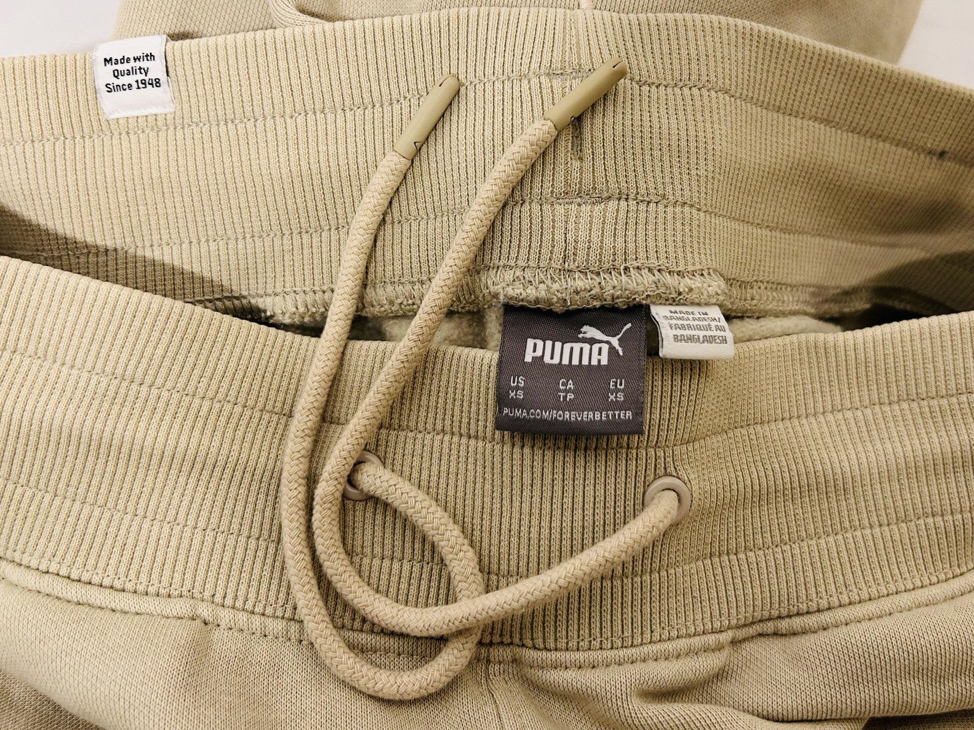 Puma Women's Script Logo Sweatpants in Desert Dust