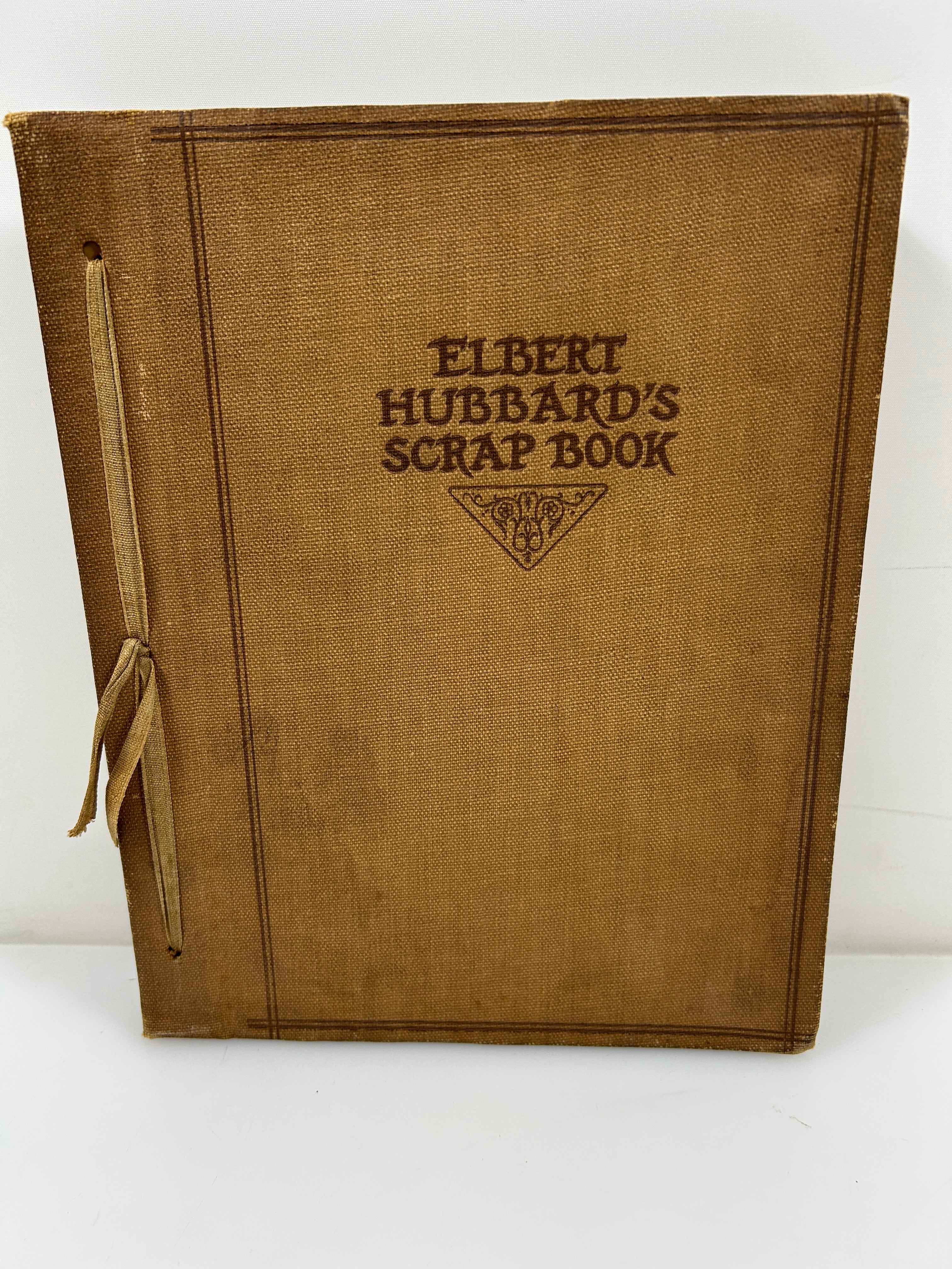 Elbert Hubbard's Scrap Book The Roycrofters/Wm. H. Wise & Co 1923