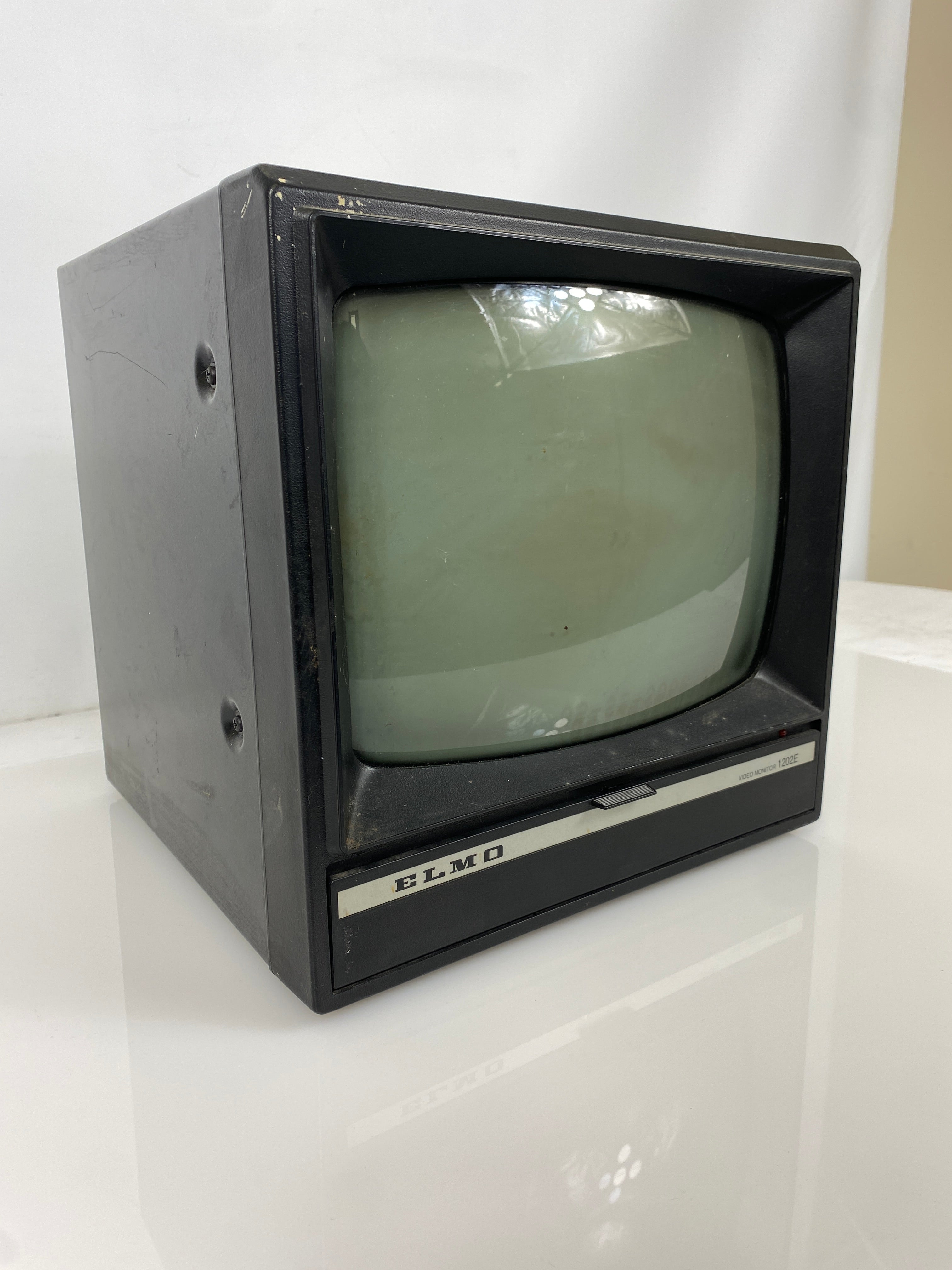 Elmo 1202E 12" CRT Monitor