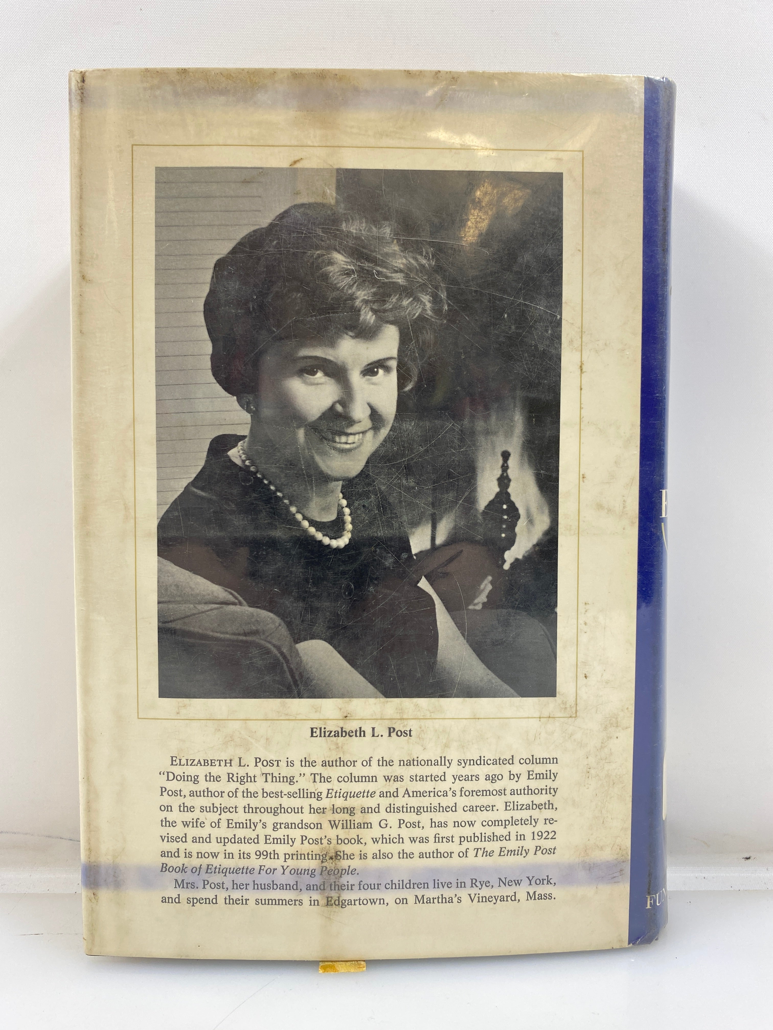 Emily Post's Etiquette by Elizabeth Post Ex-library 1969 HCDJ