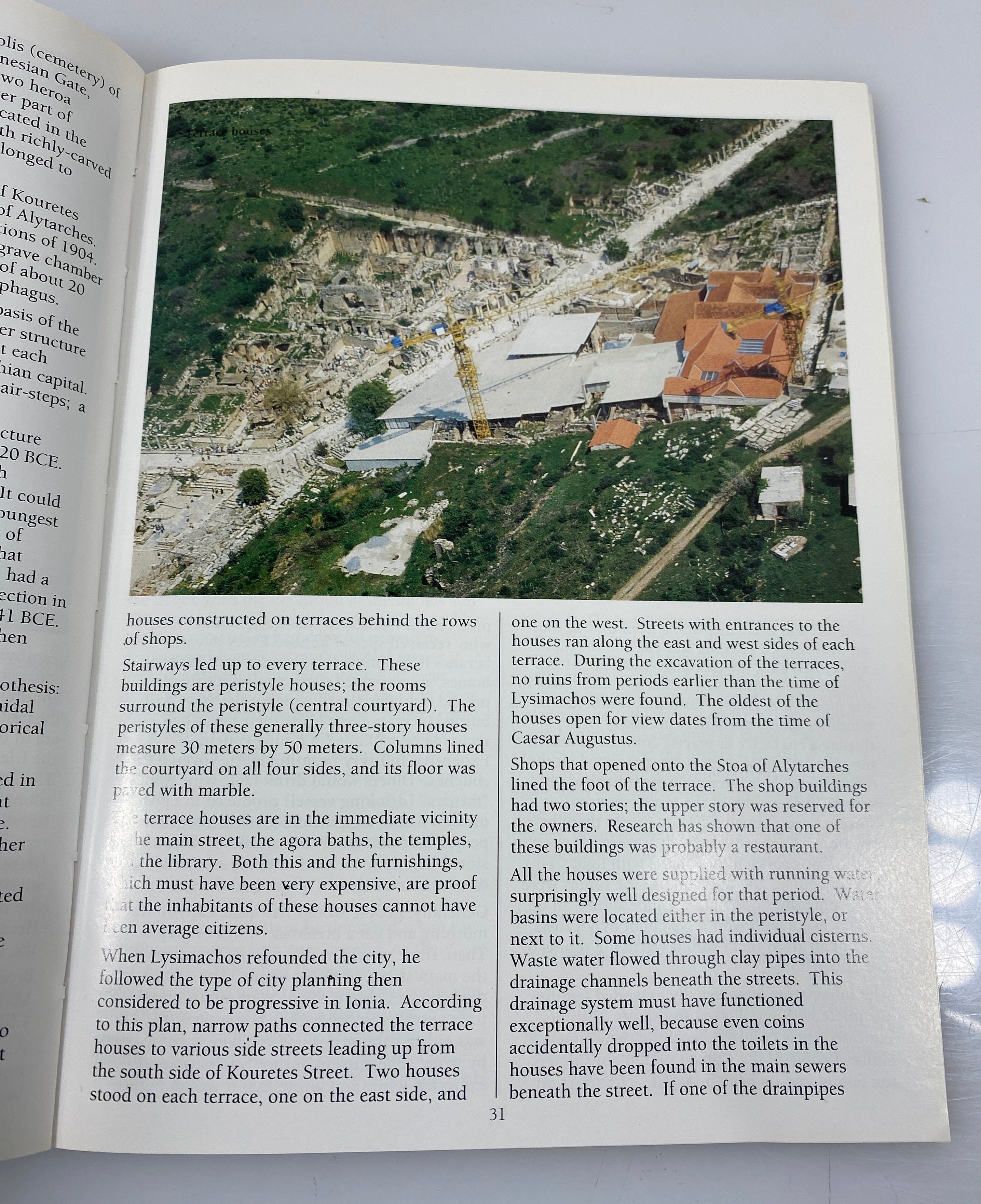 Ephesus (English) Photographic History Do-Gu Publications 1995 SC