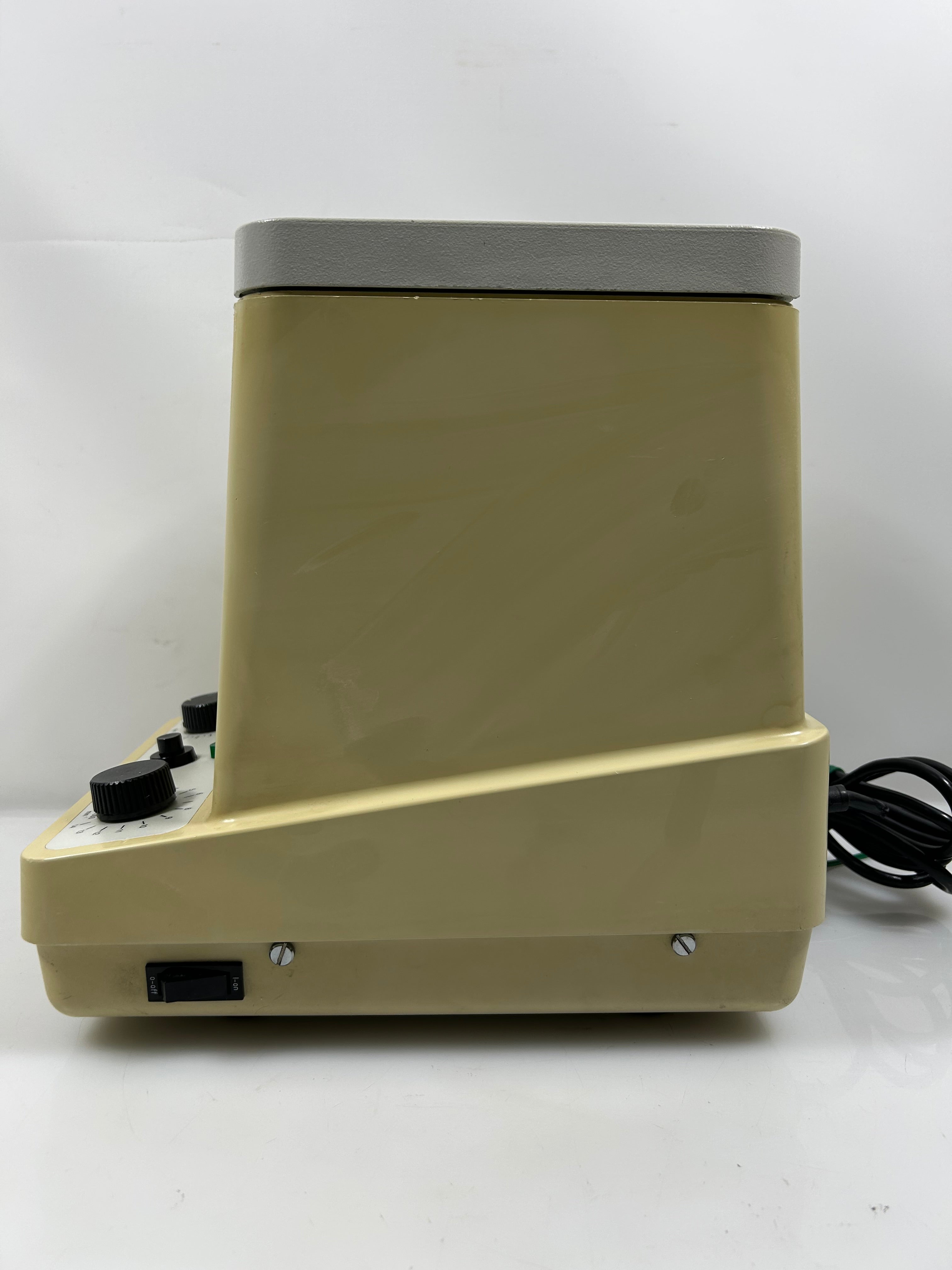 Eppendorf Centrifuge 5415C