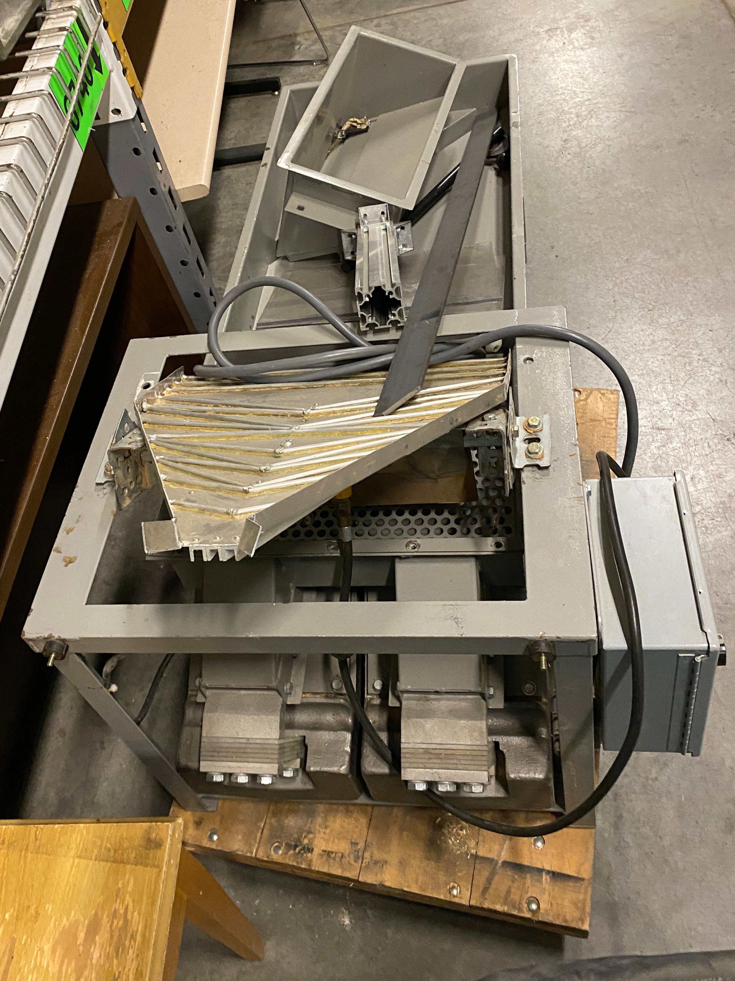 Eriez #N12-GHS-115 Vibrating Feeder Slot *For Parts Only*