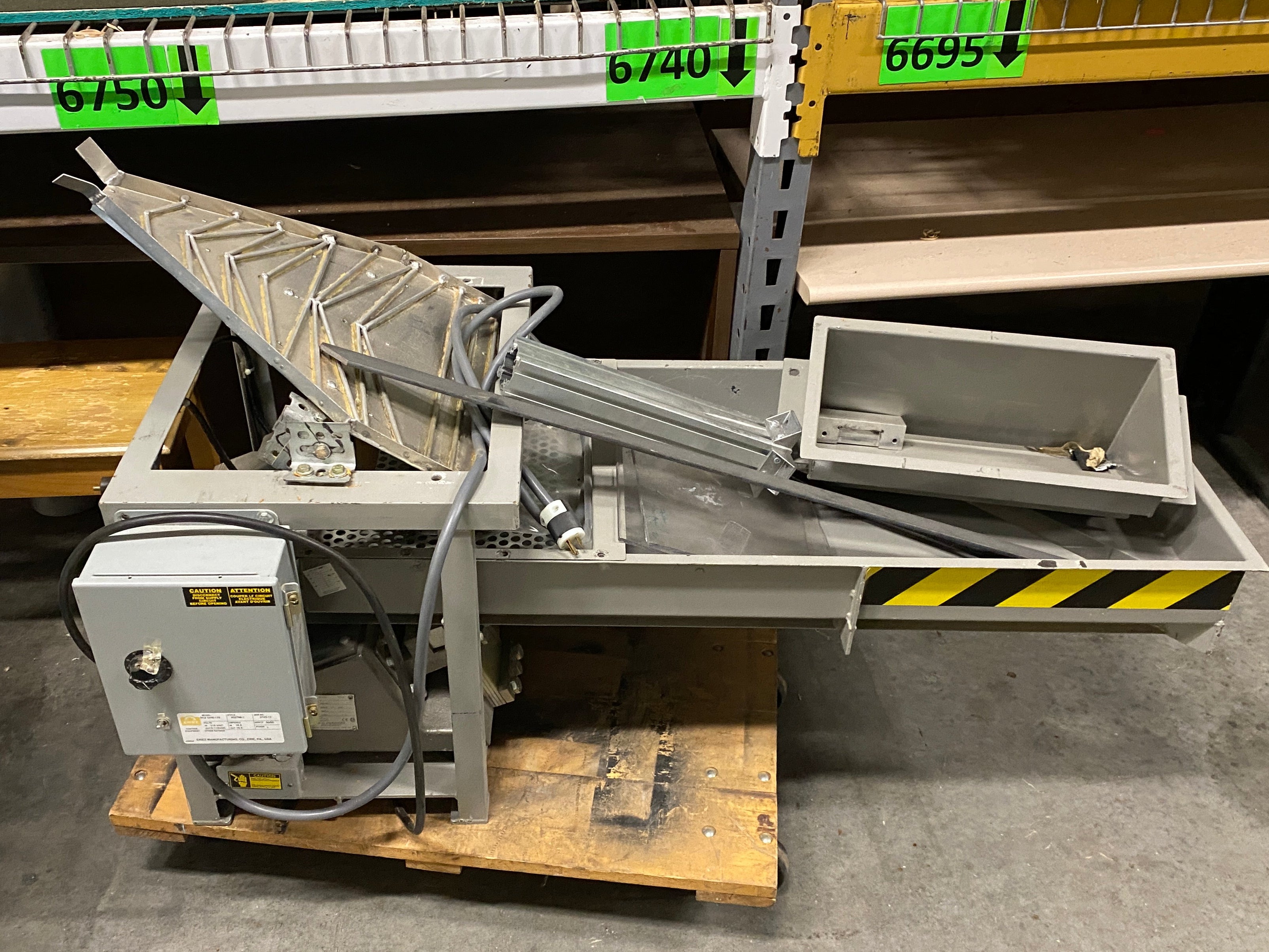 Eriez #N12-GHS-115 Vibrating Feeder Slot *For Parts Only* - 515lbs