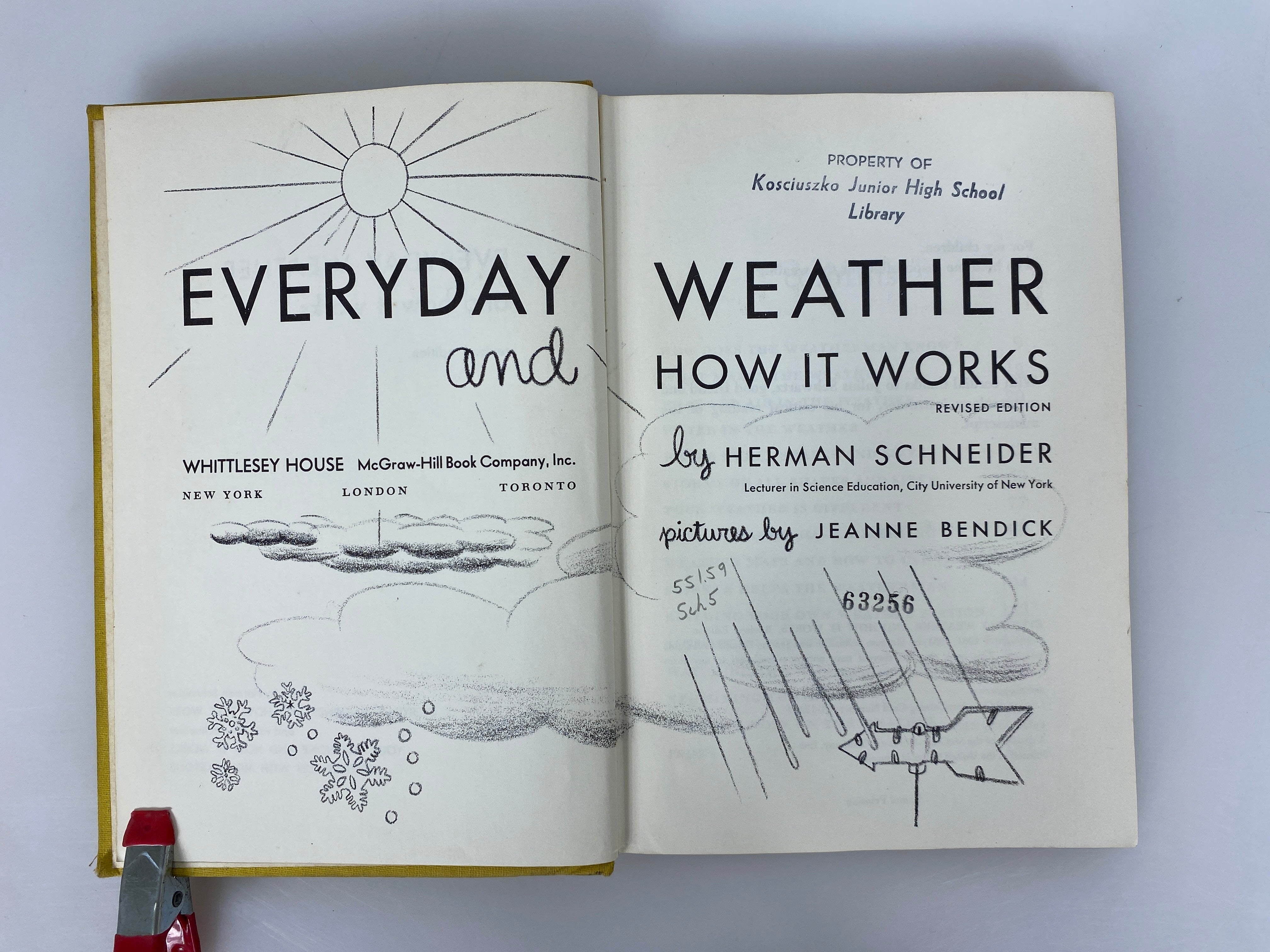 Everyday Weather and How it Works by Schneider 1961 2nd Ed Ex-Library HC