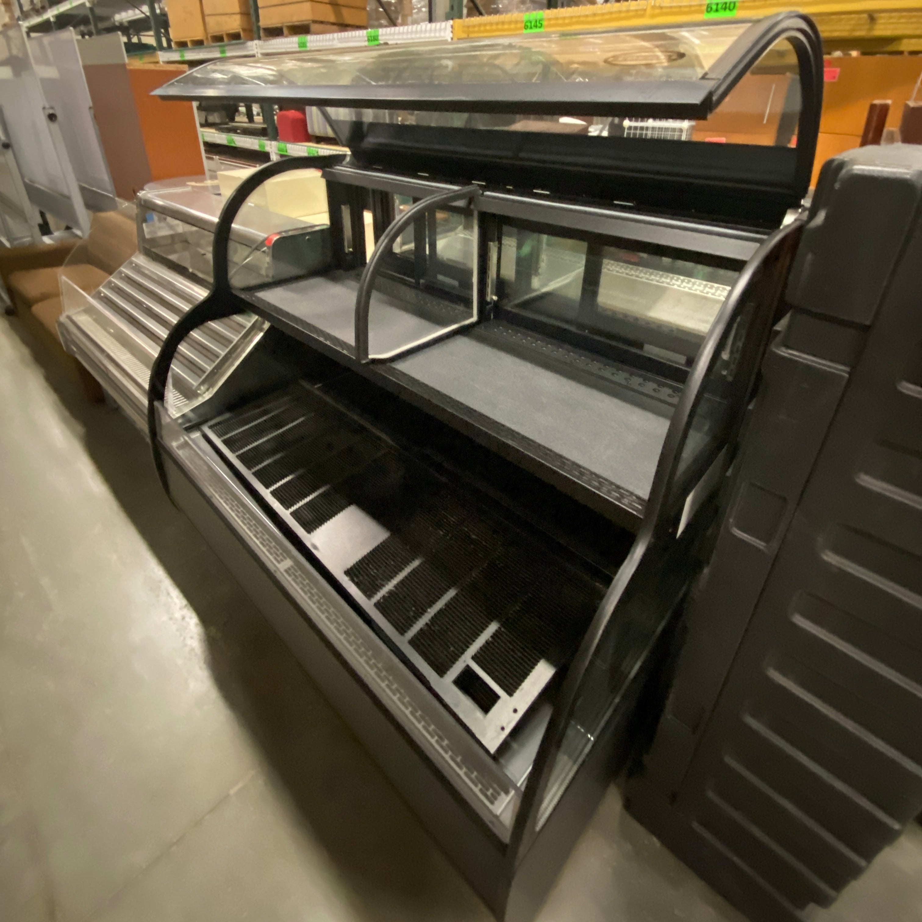 Federal Industries Model: #SSRC5952 Commercial Refrigerator/Freezer (Black)