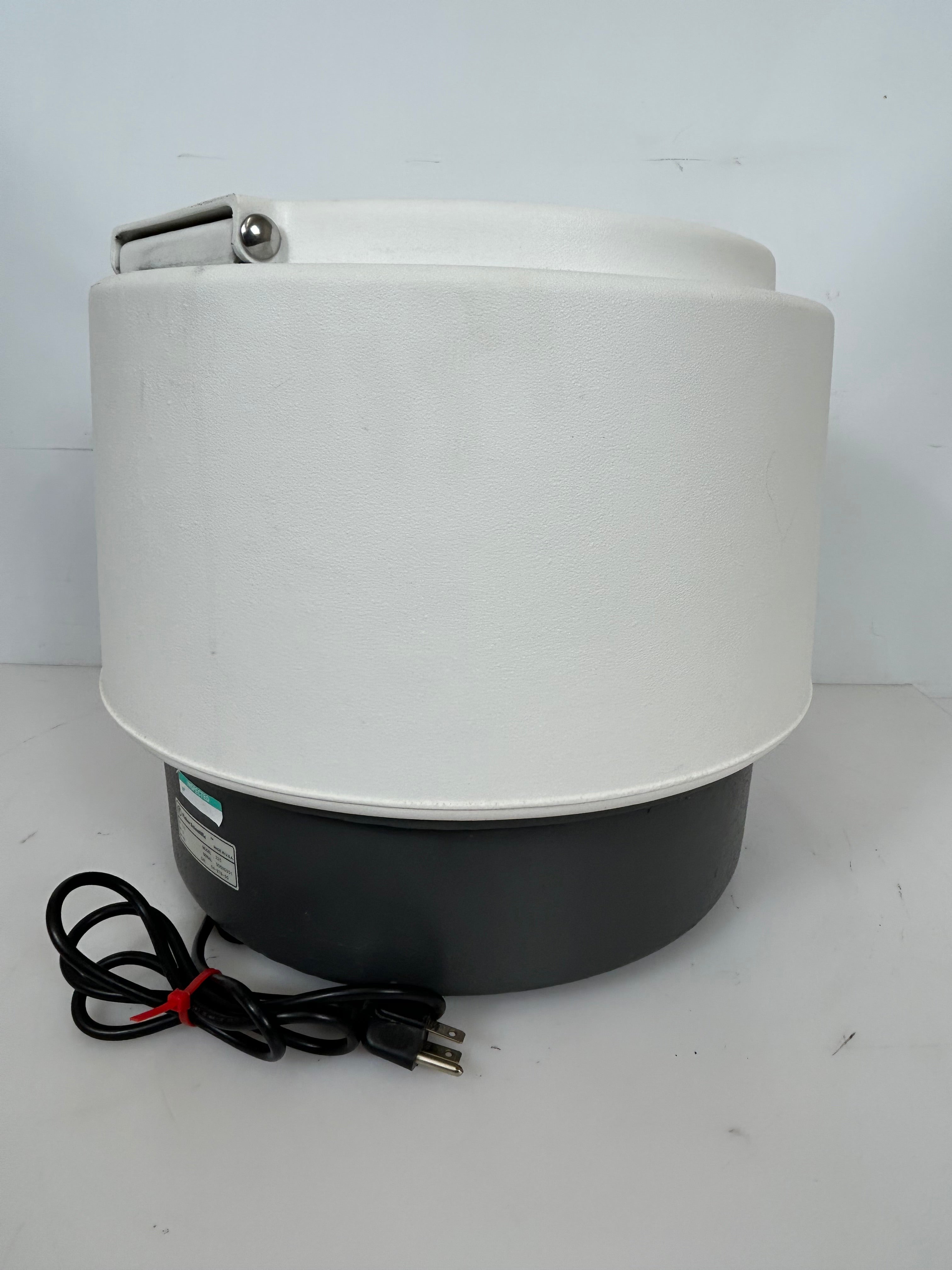 Fisher Scientific Centrific Model 225 Benchtop Centrifuge