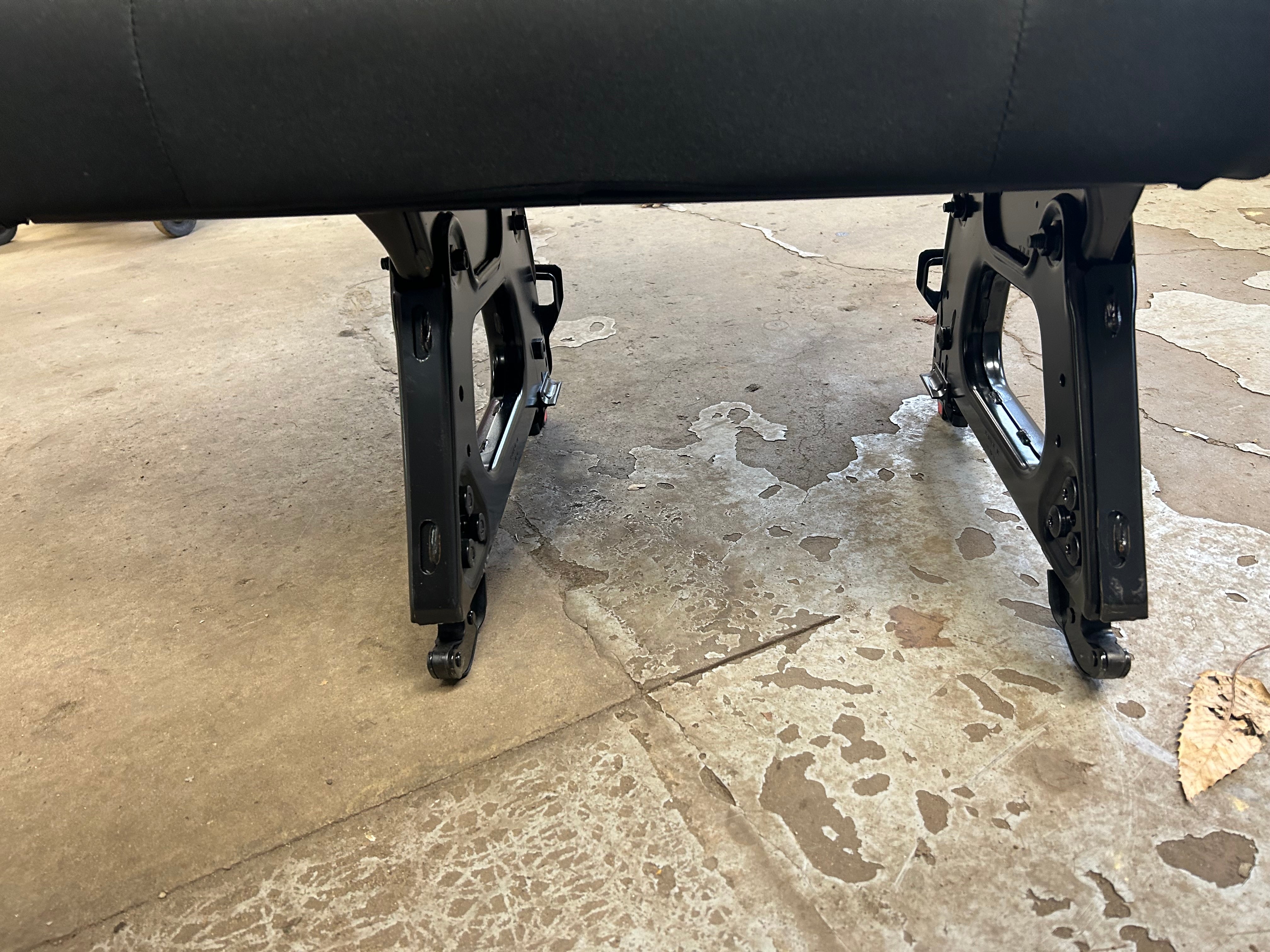 Ford Van 2 Seater with Headrests and Buckle