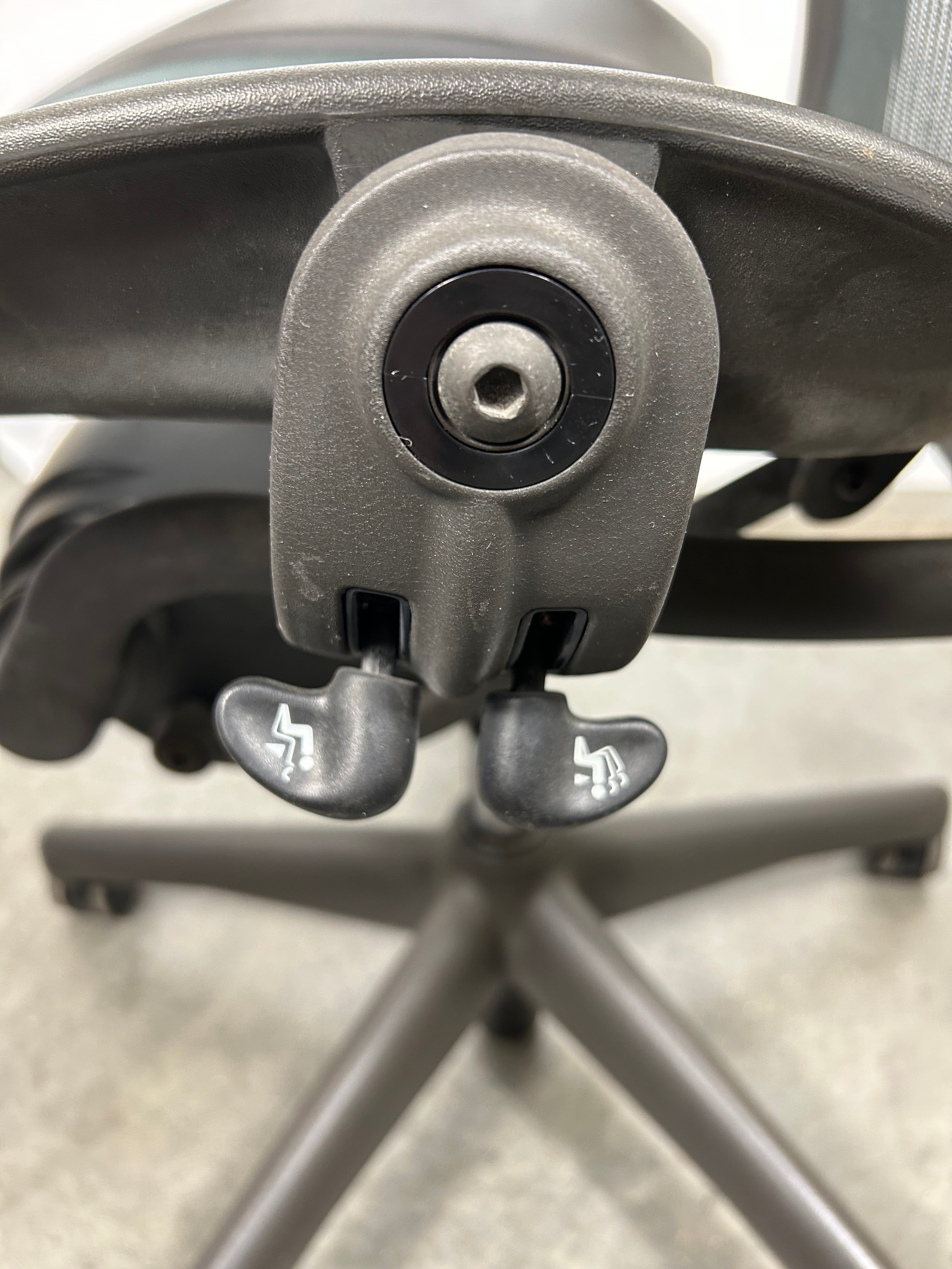 Forest Green Herman Miller Aeron Chair Size B