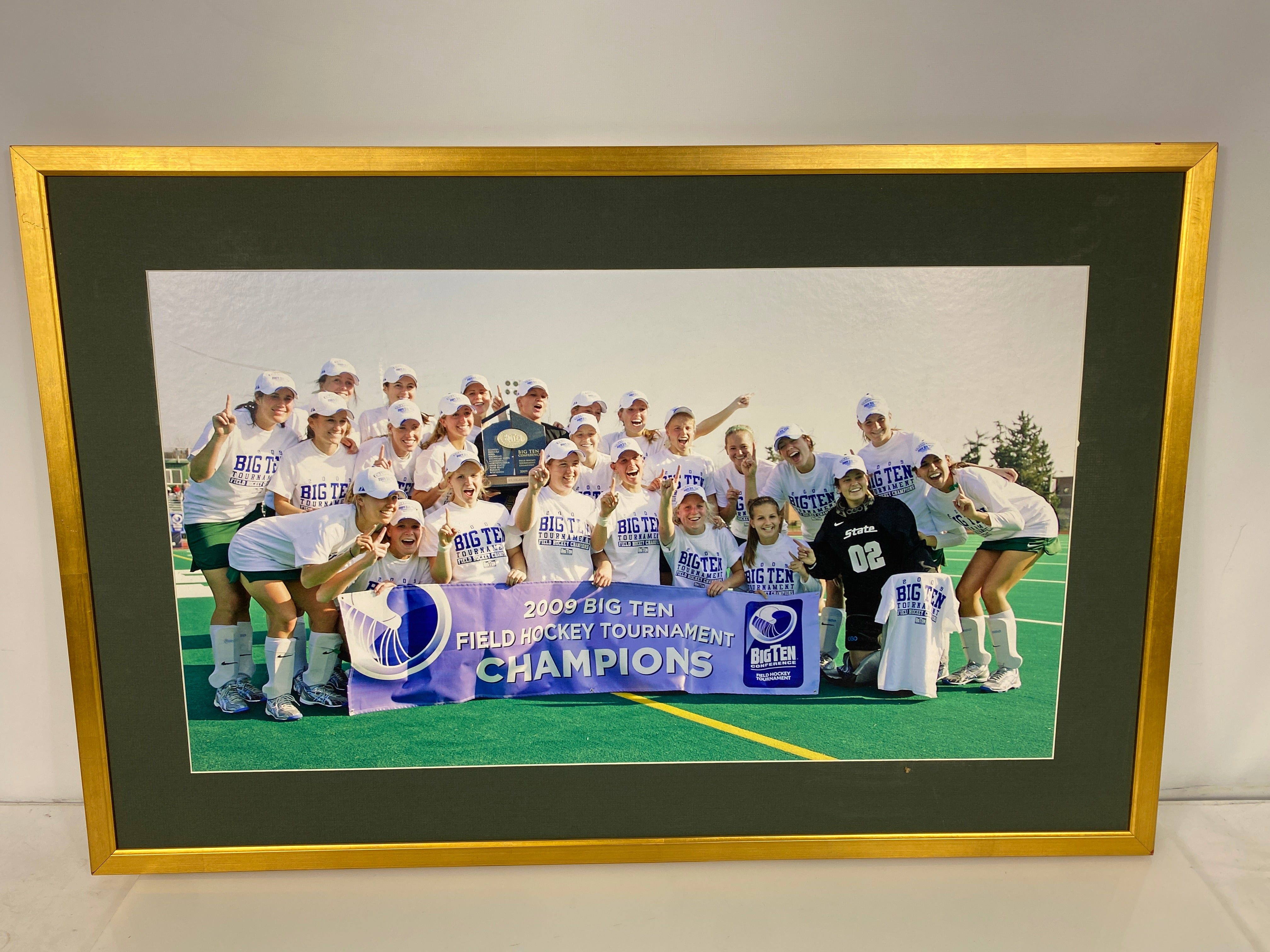 Framed MSU Women's Field Hockey Team Photo 2009