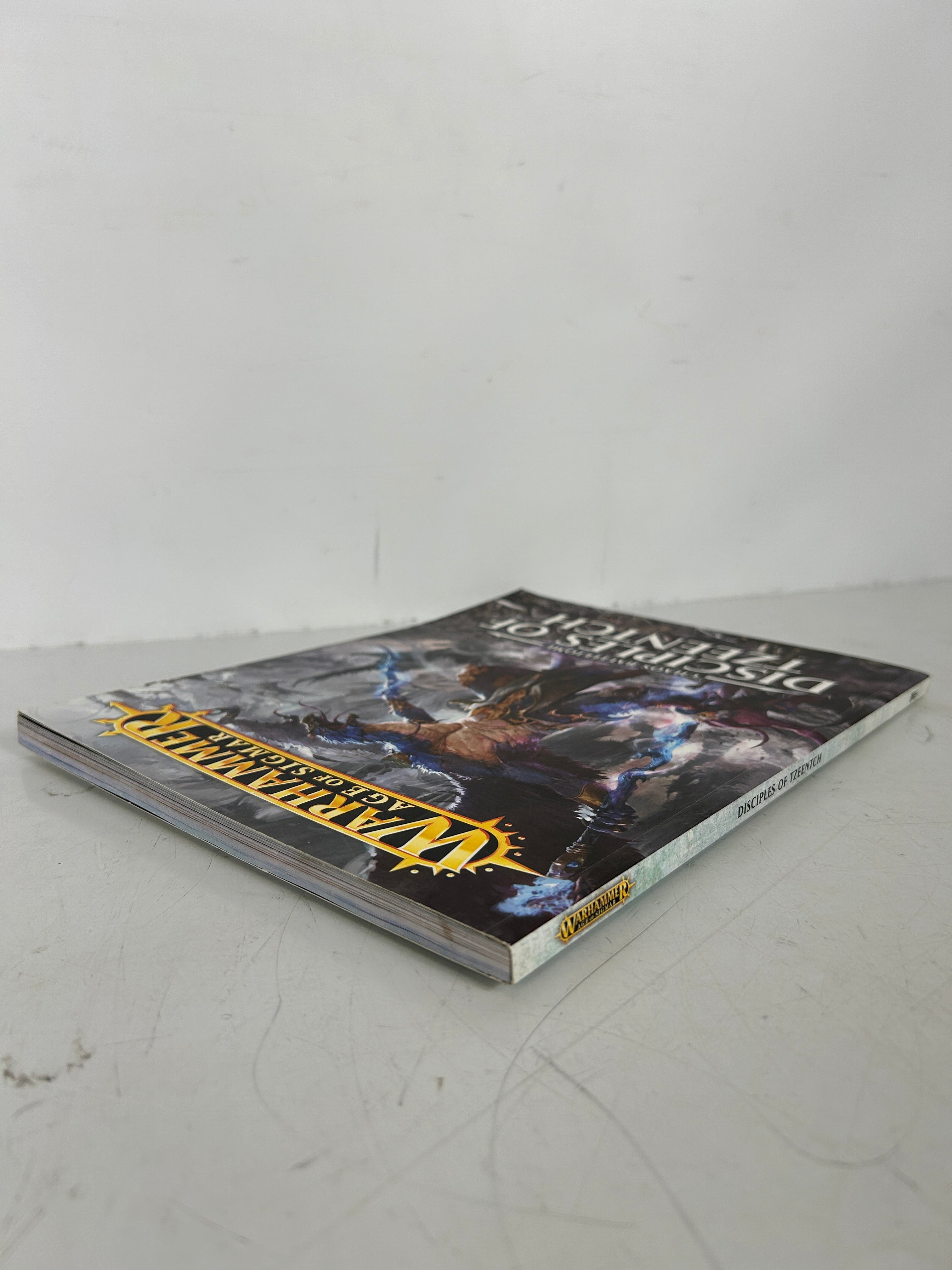 Games Workshop Warhammer Age of Sigmar: Chaos Battletome - Disciples of Tzeentch