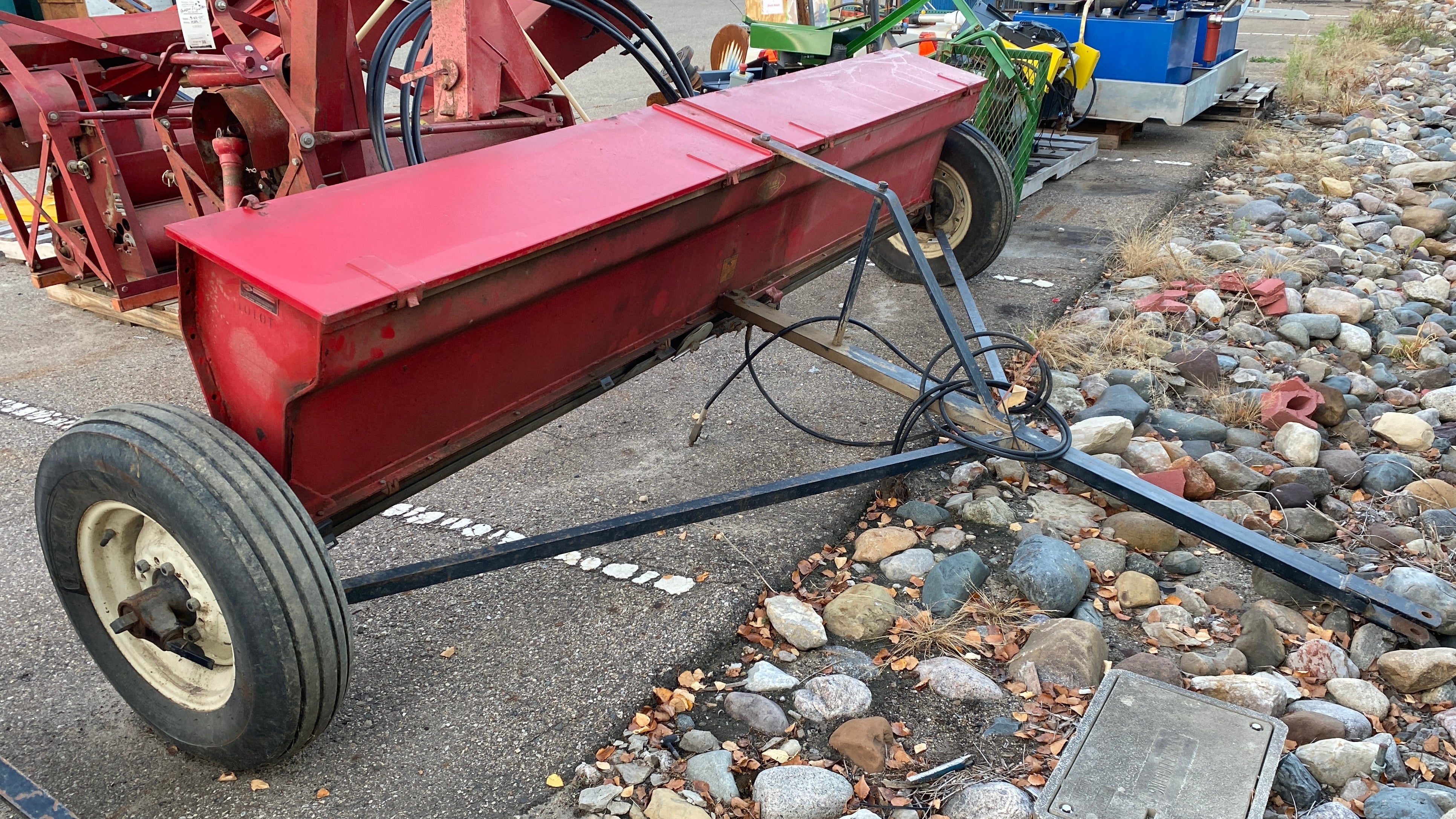 Gandy Drop Seeder w/ Tow Hitch