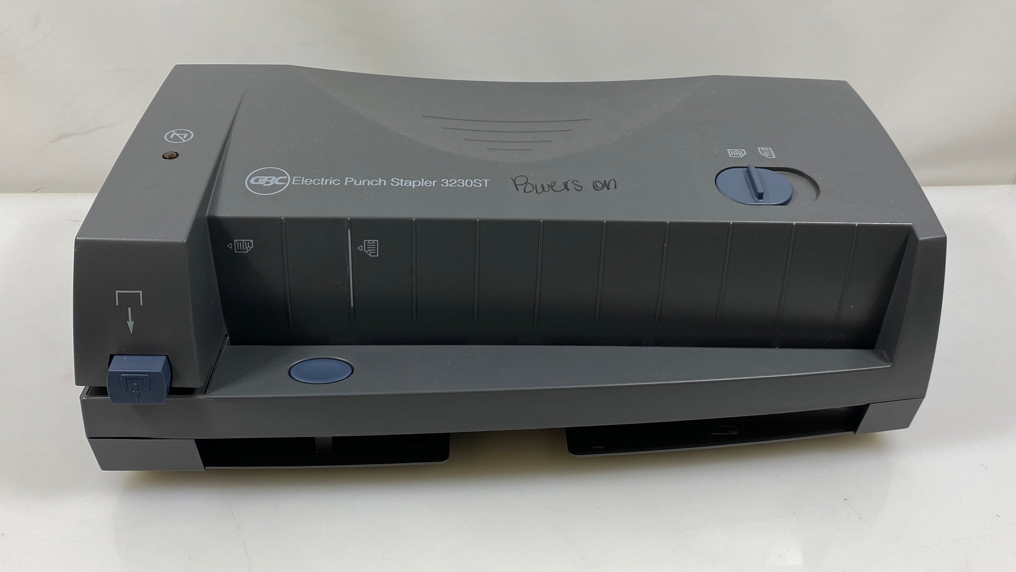 GBC #3230ST Electric Punch Stapler