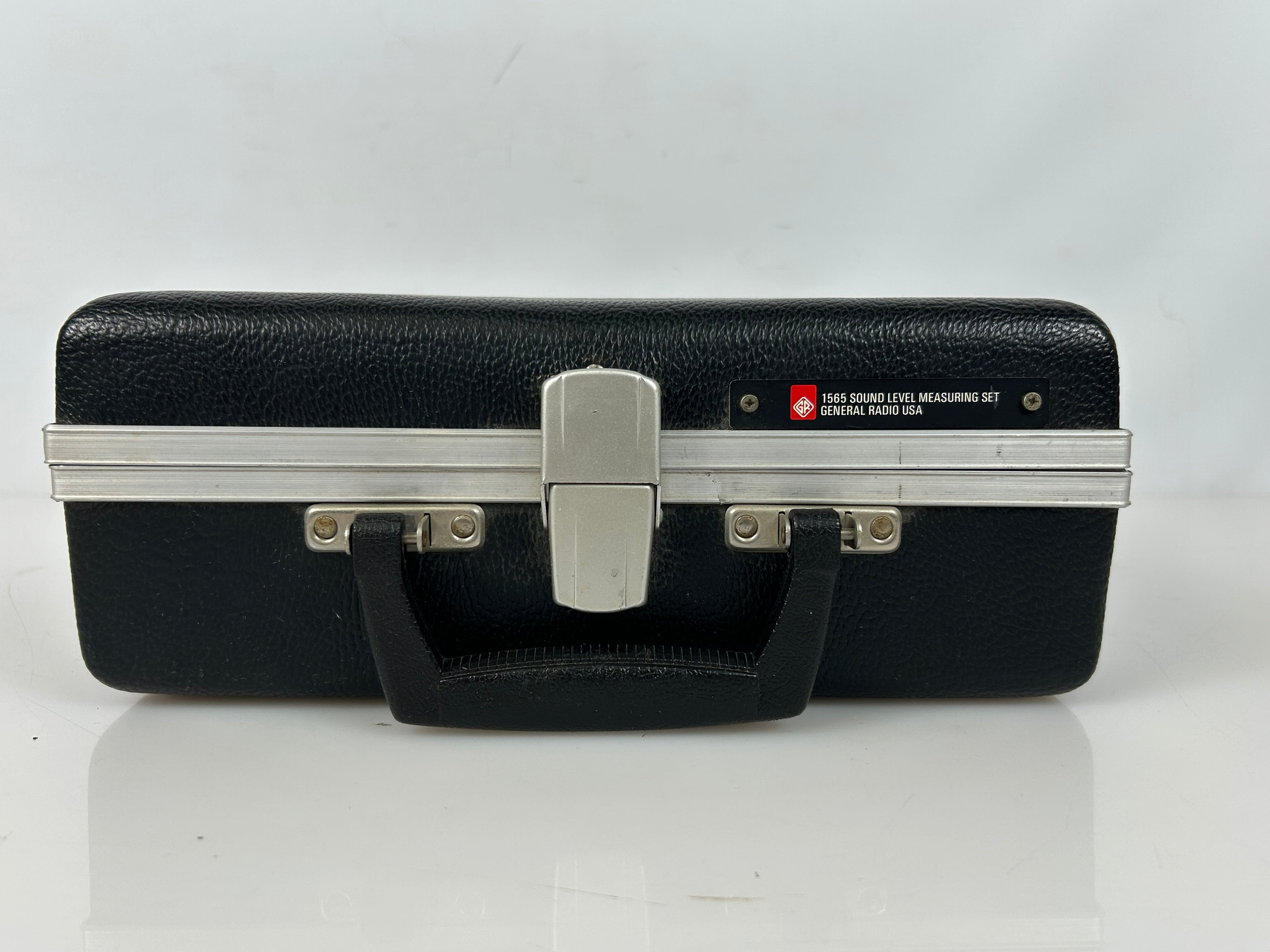 General Radio Company Type 1565-B Sound Level Meter w/ Case and Calibrator