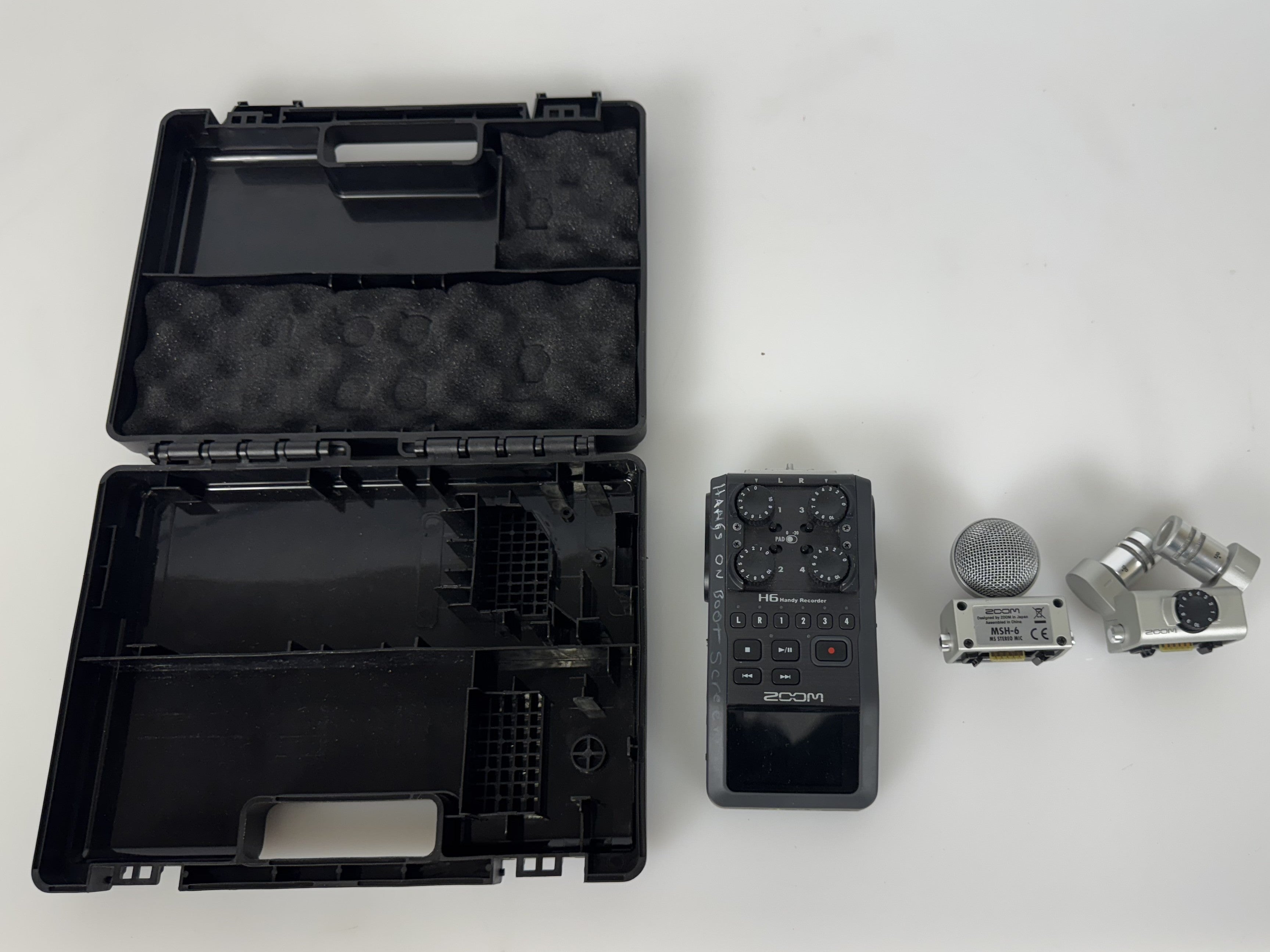 Zoom H6 Handy Recorder Voice Recorder w/ Case and Accessories