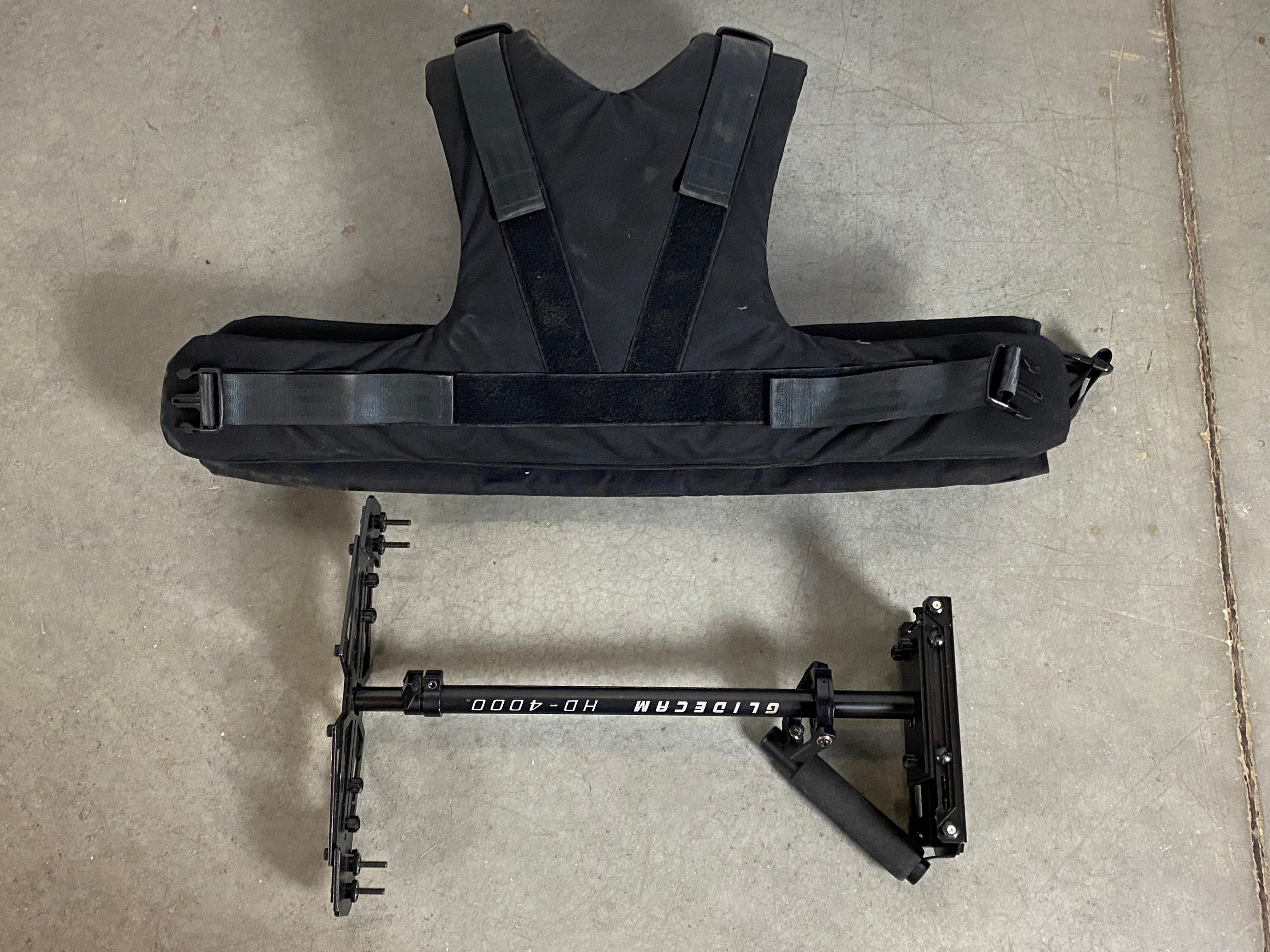 Glidecam HD-4000 Camera Stabilizer w/Vest