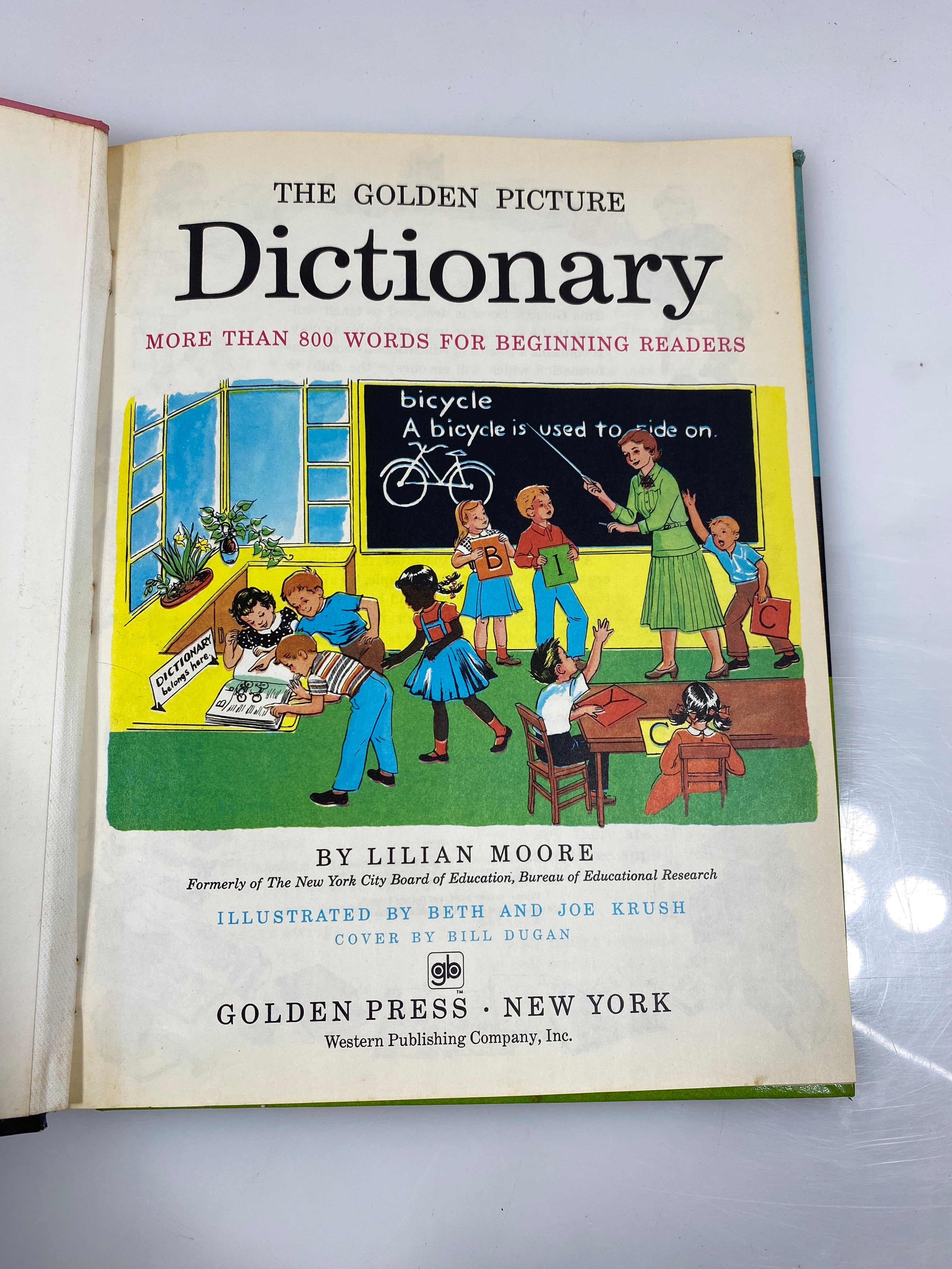 Golden Book Dictionary For Beginning Readers 1971 HC