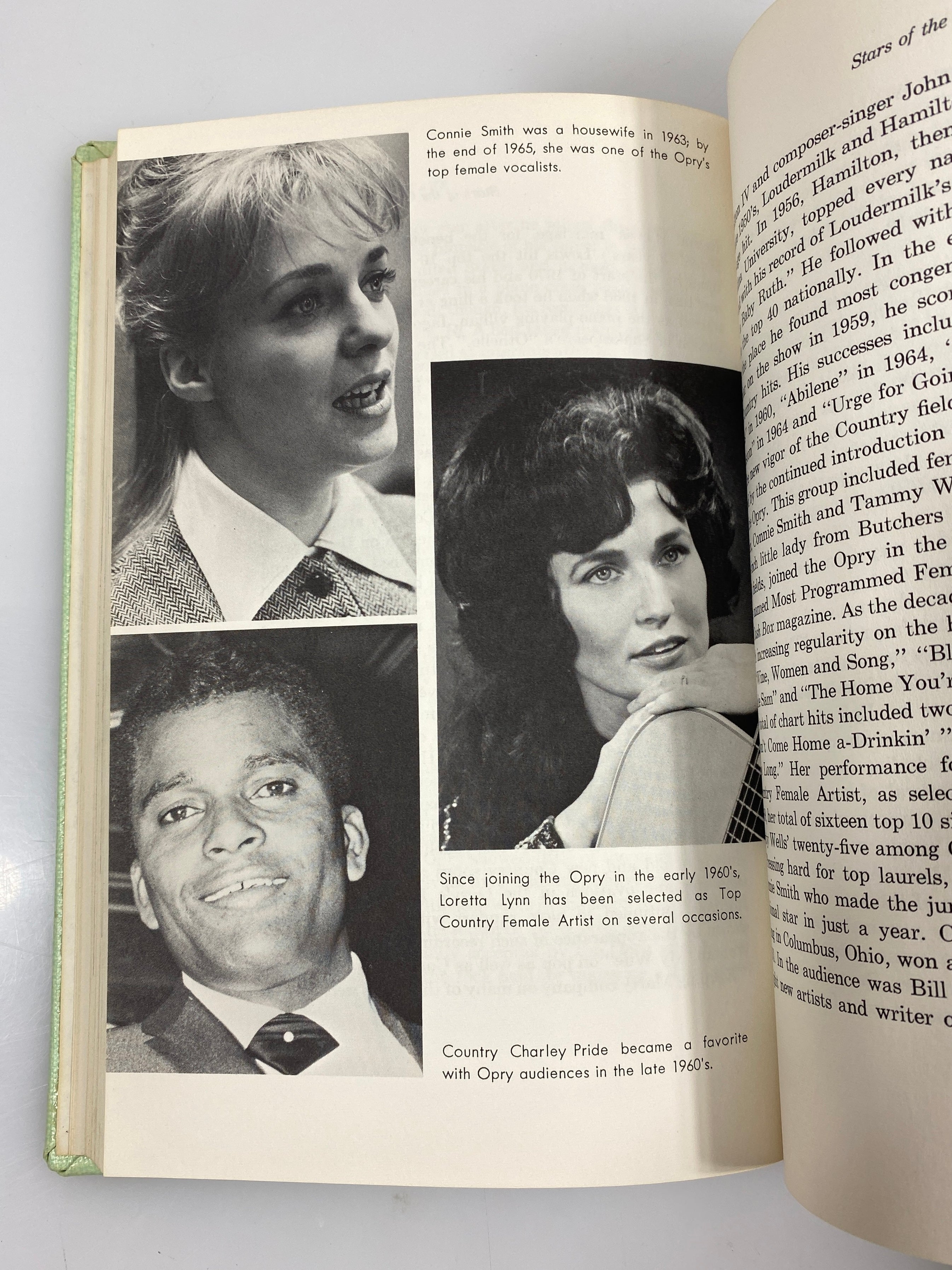 Golden Guitars: The Story of Country Music Stambler/Landon Ex-Library 1971 HC