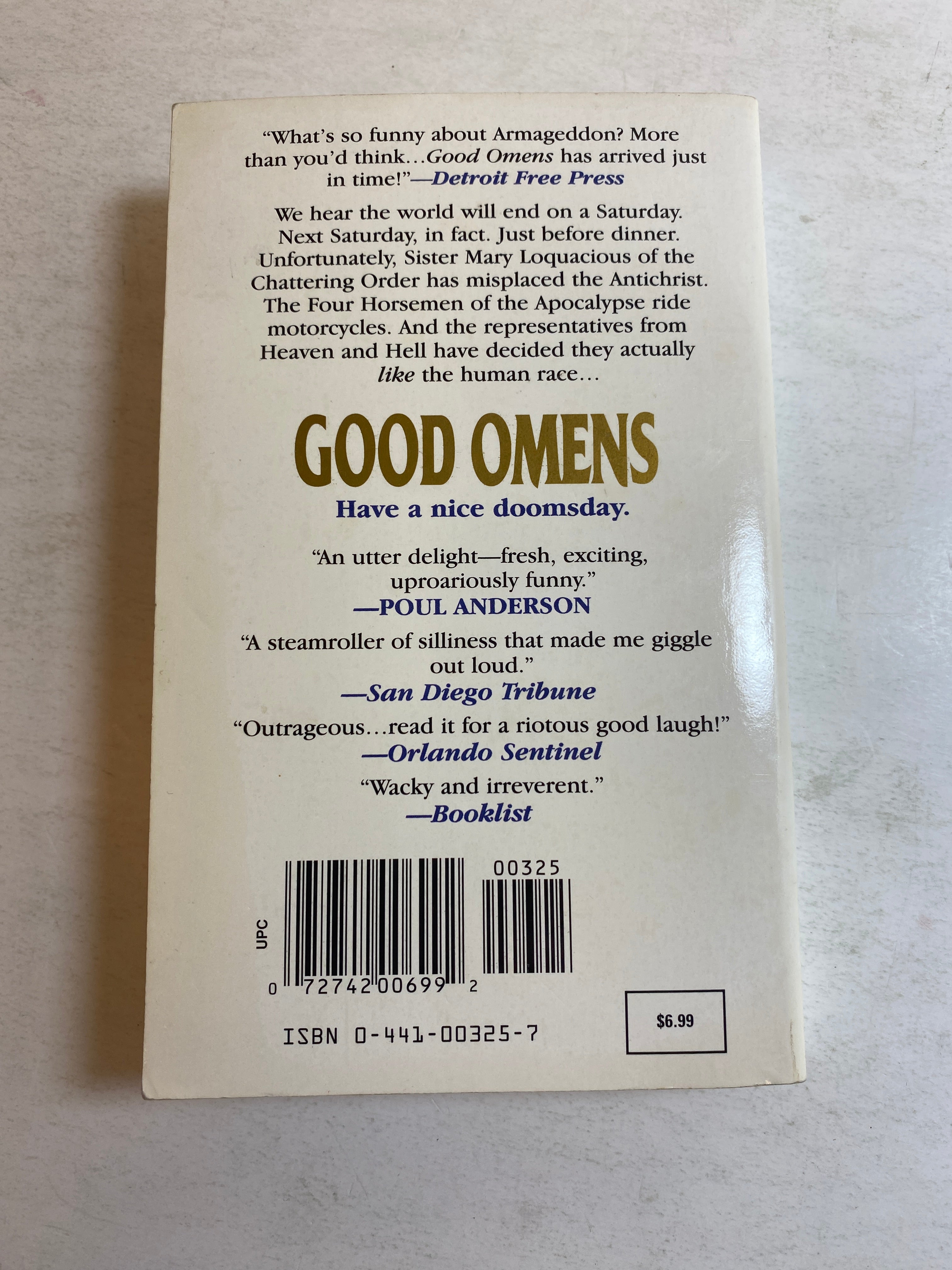 Good Omens Pratchett Neil Gaiman SC *Signed and Inscribed*