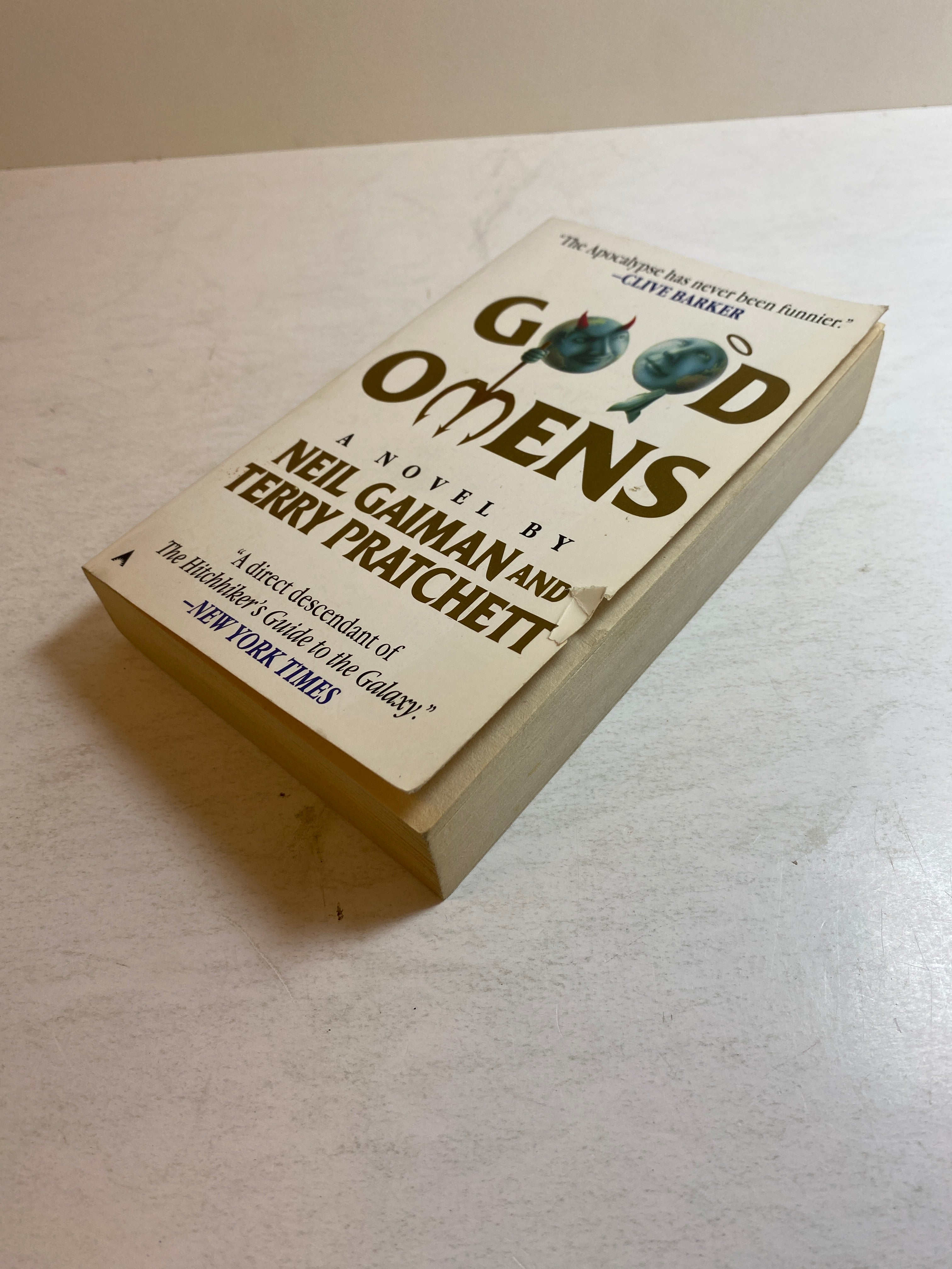 Good Omens Pratchett Neil Gaiman SC *Signed and Inscribed*