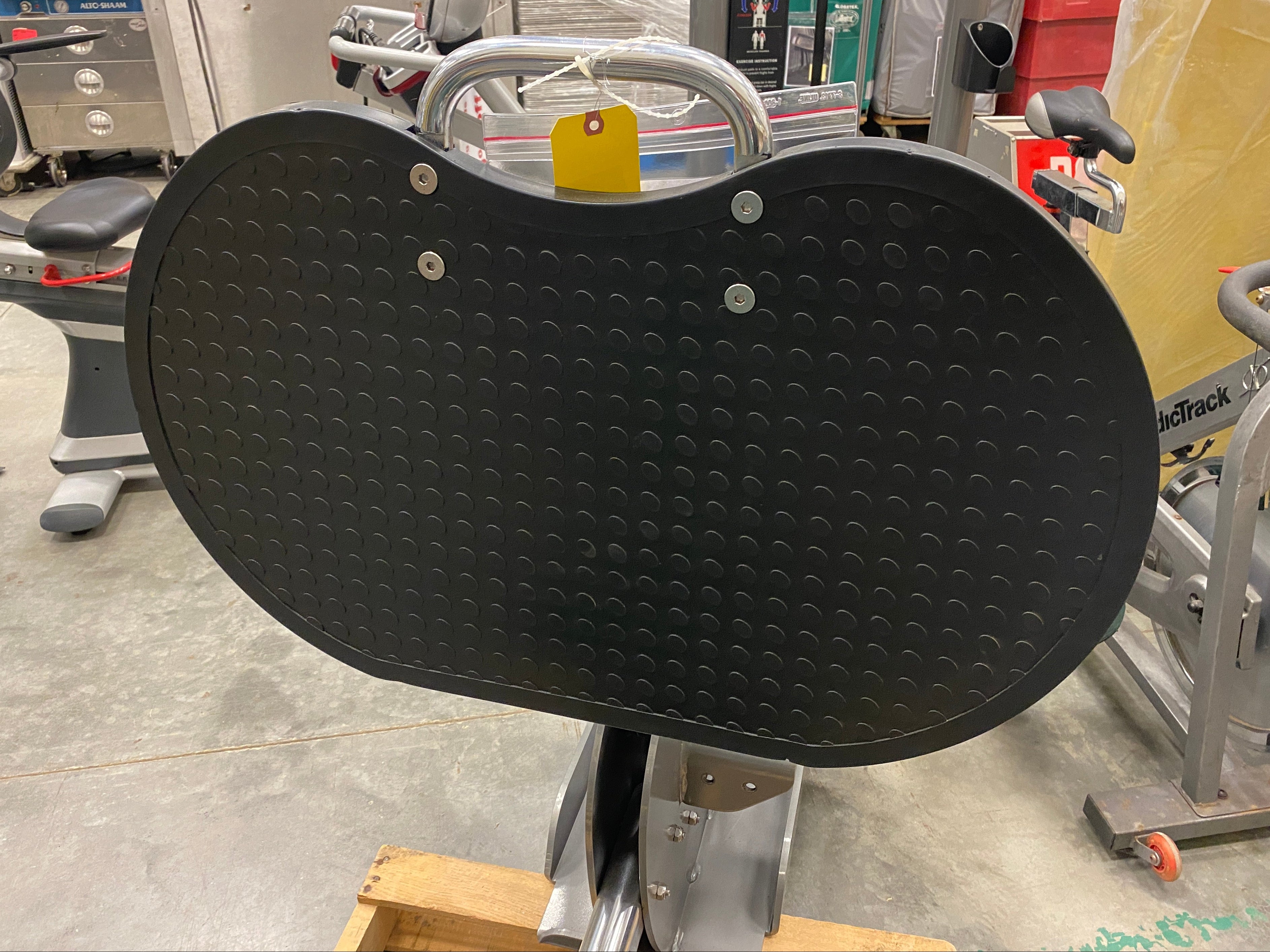 Green and Grey Leg Press Pulley Machine