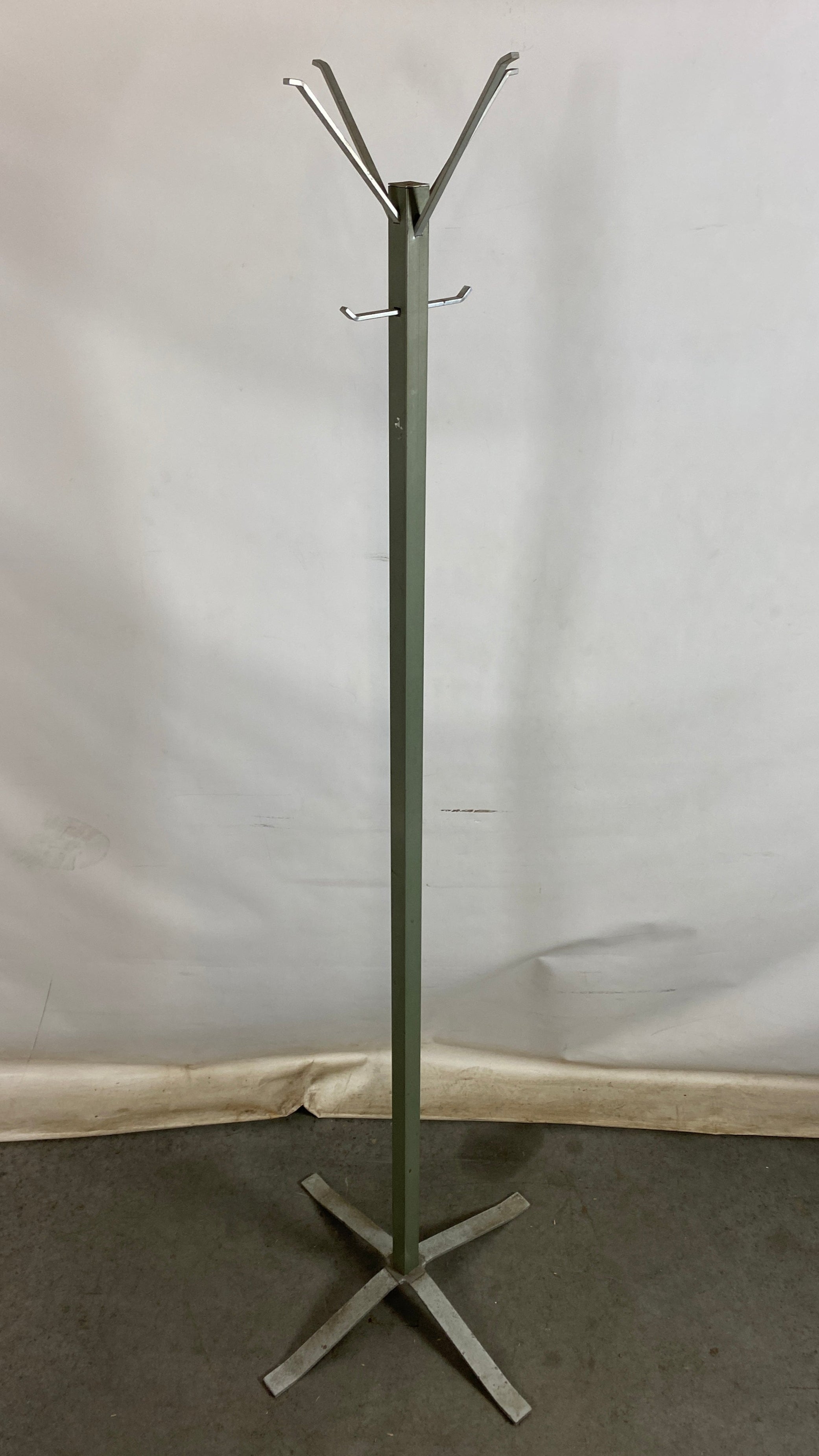 Green Metal Coat Hanger with 6 Hooks