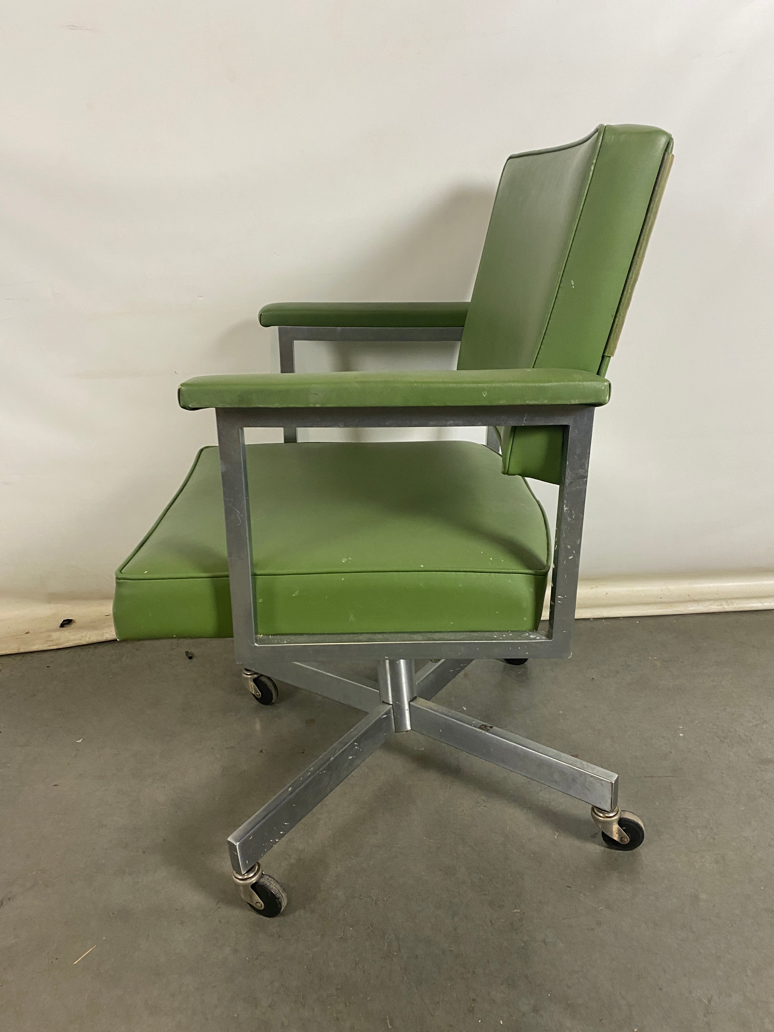 Green Upholstered Metal Frame Chair