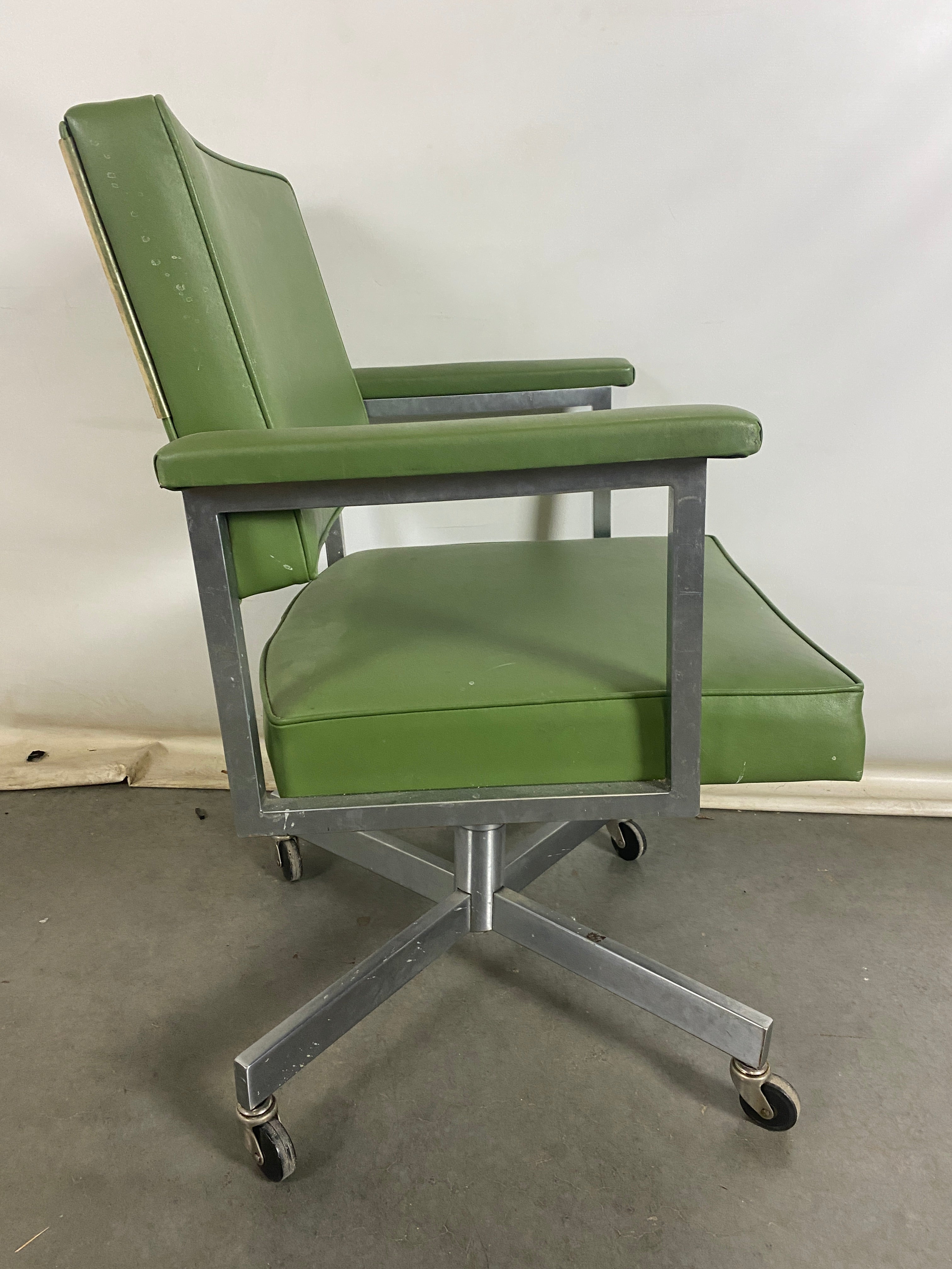Green Upholstered Metal Frame Chair