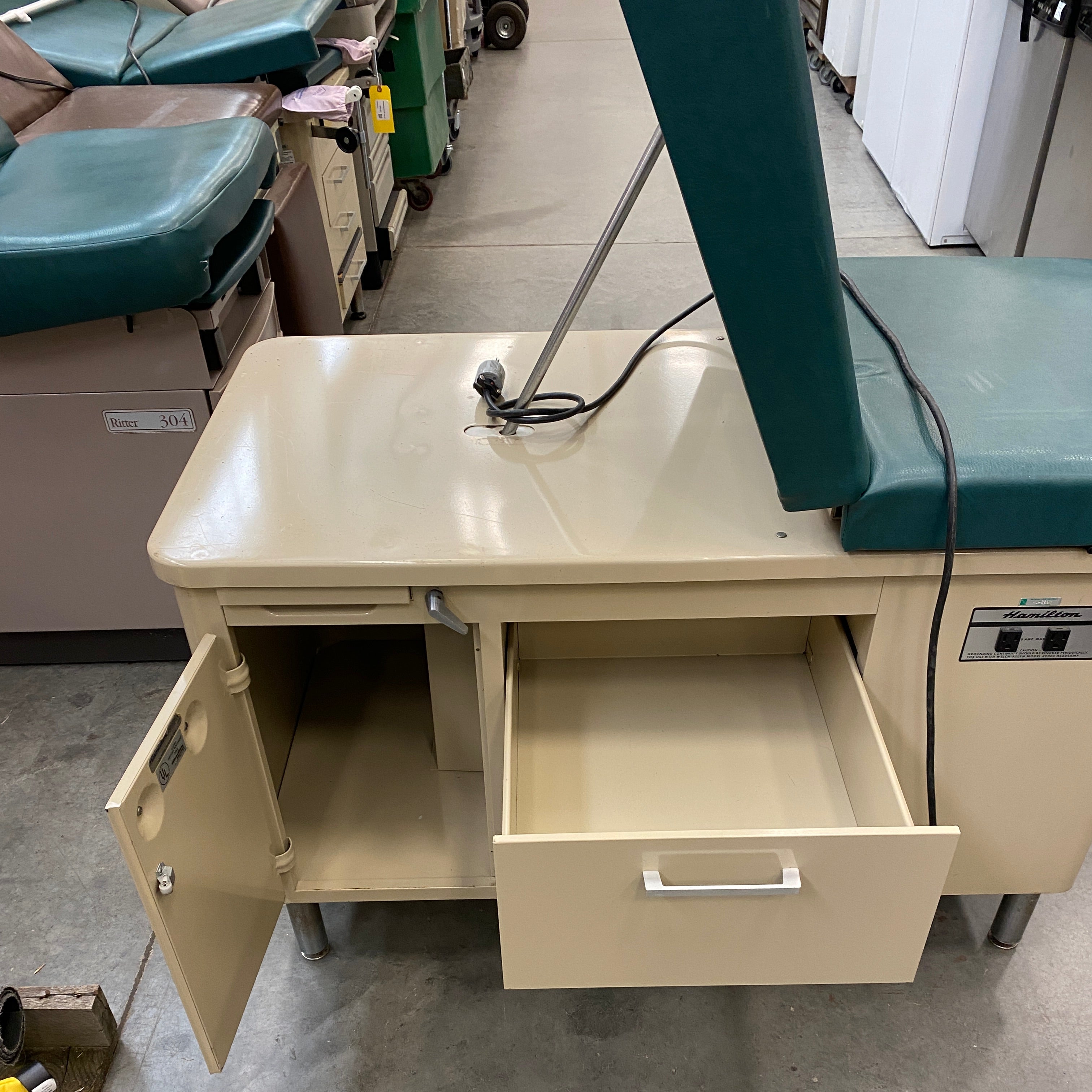 Hamilton Examination Table