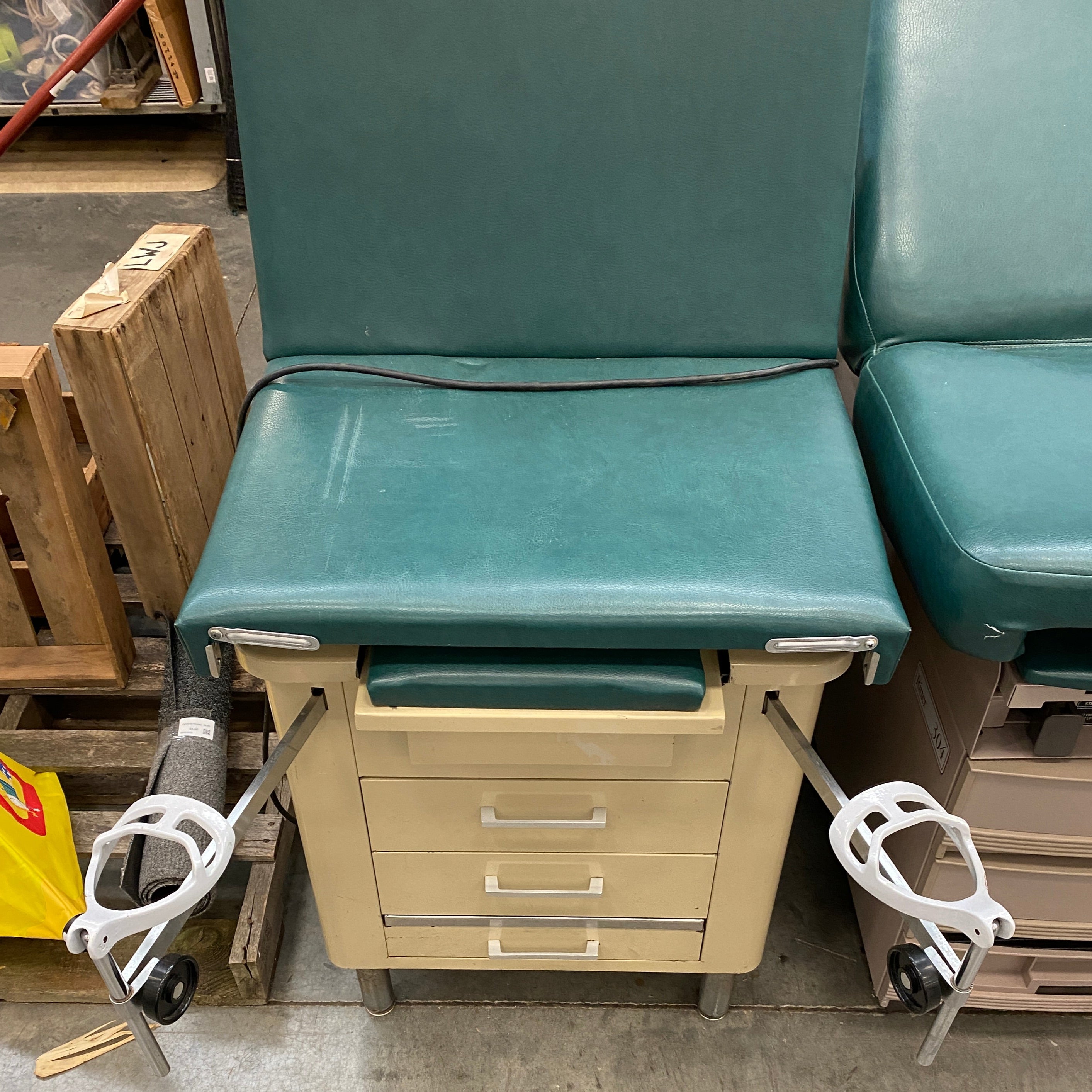 Hamilton Examination Table