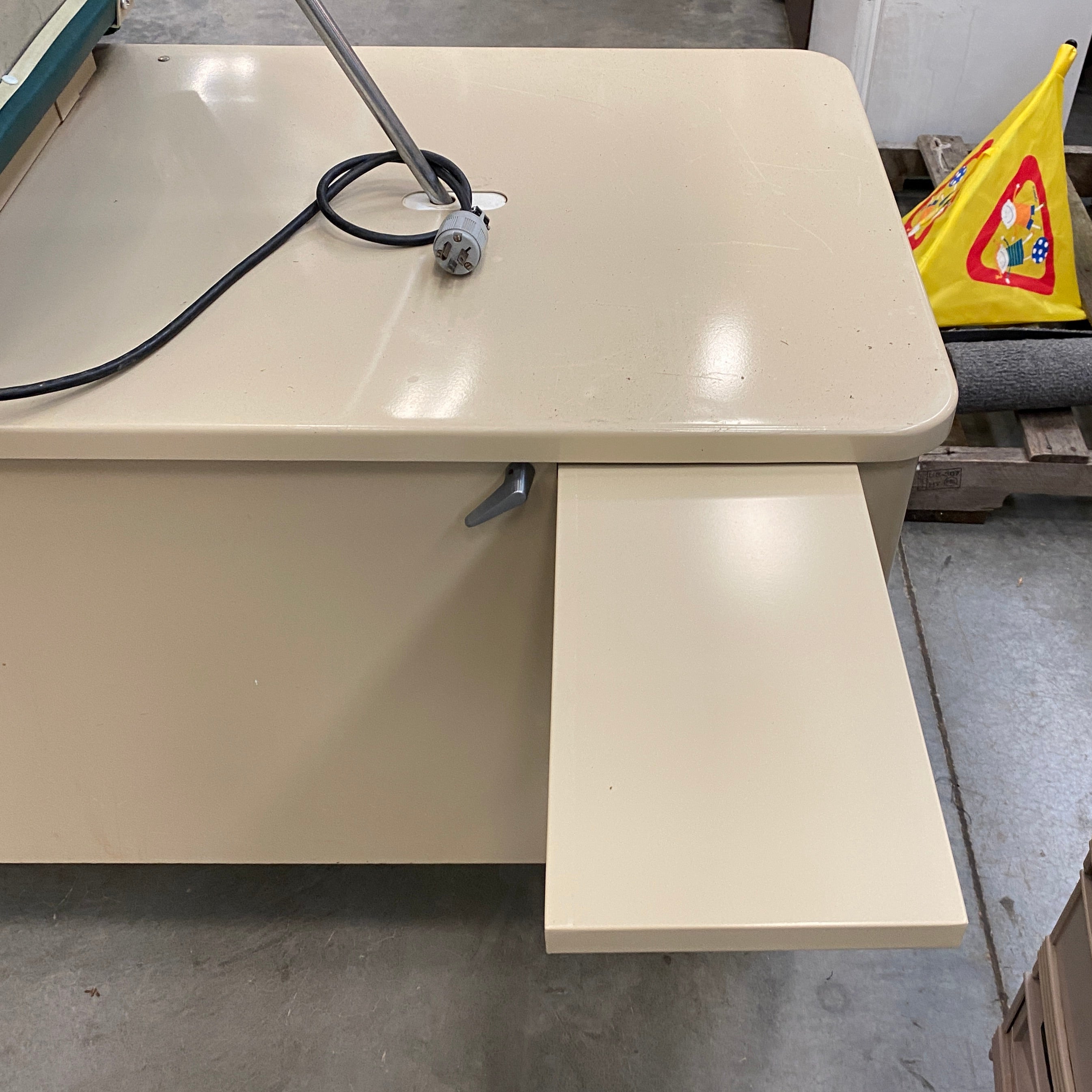 Hamilton Examination Table