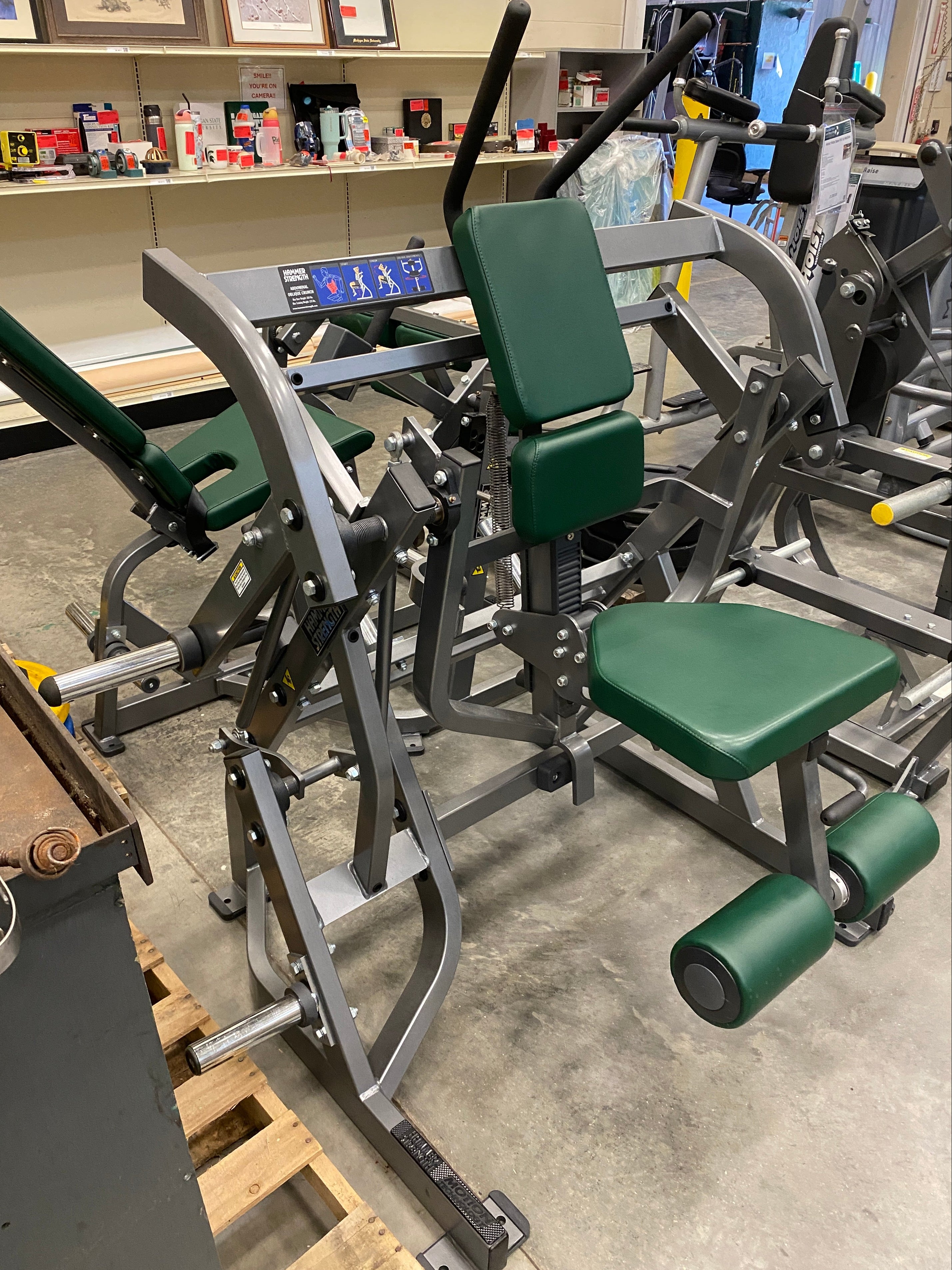 Hammer Strength Abdominal Crunch Machine