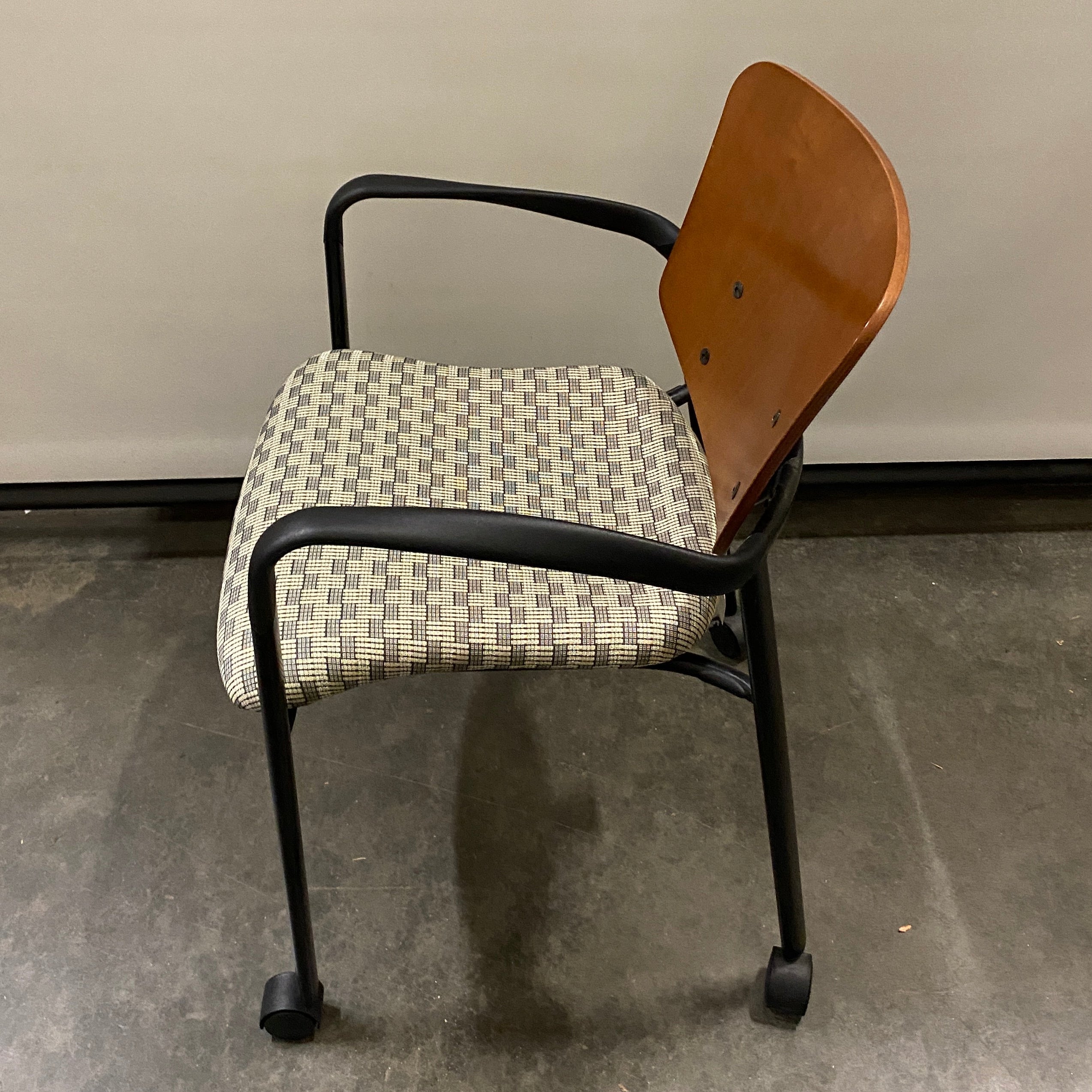 Haworth Pattern Upholstered Rolling Chair