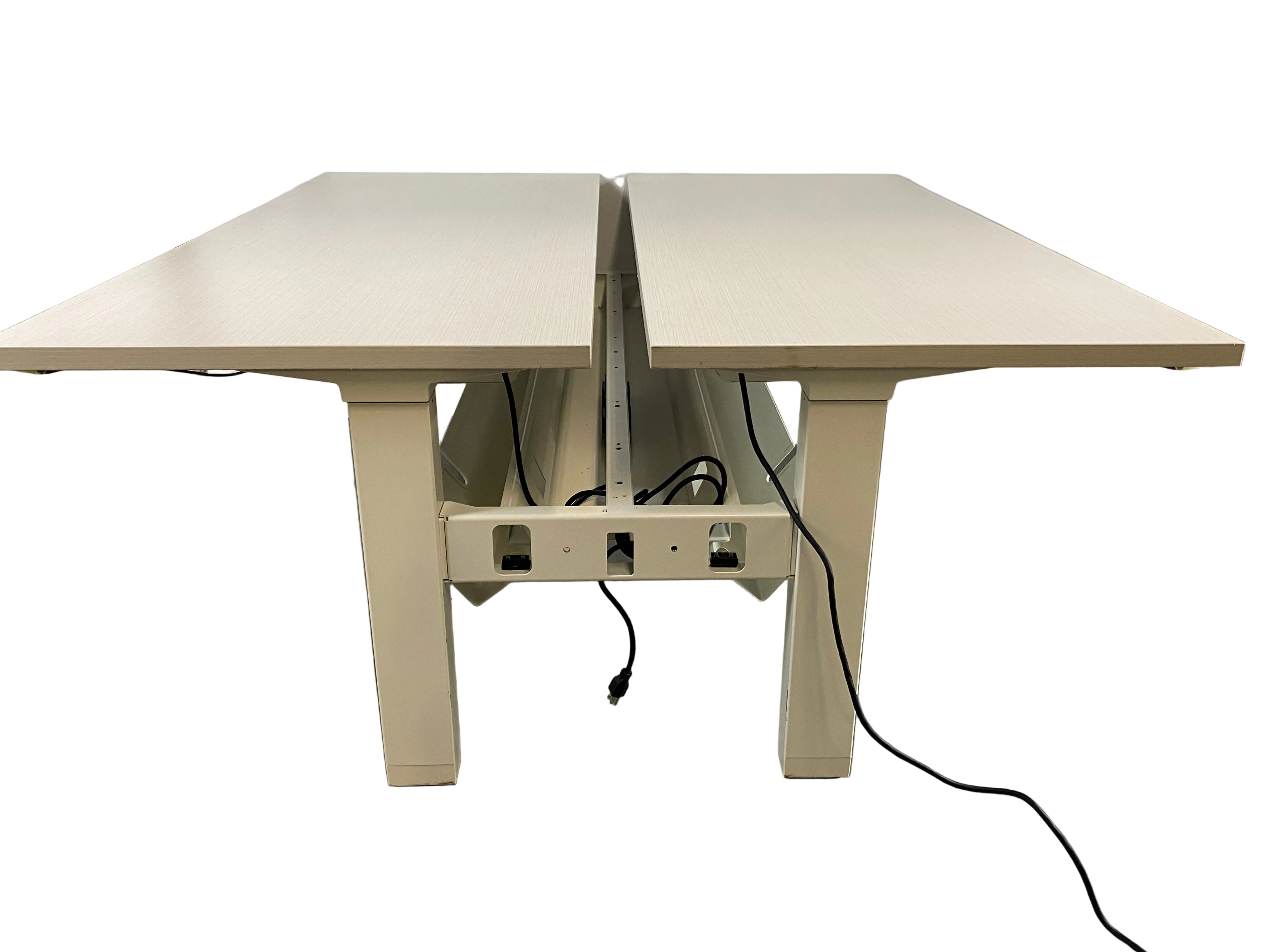 Herman Miller White Adjustable Standing Workstation With Individual Dividers