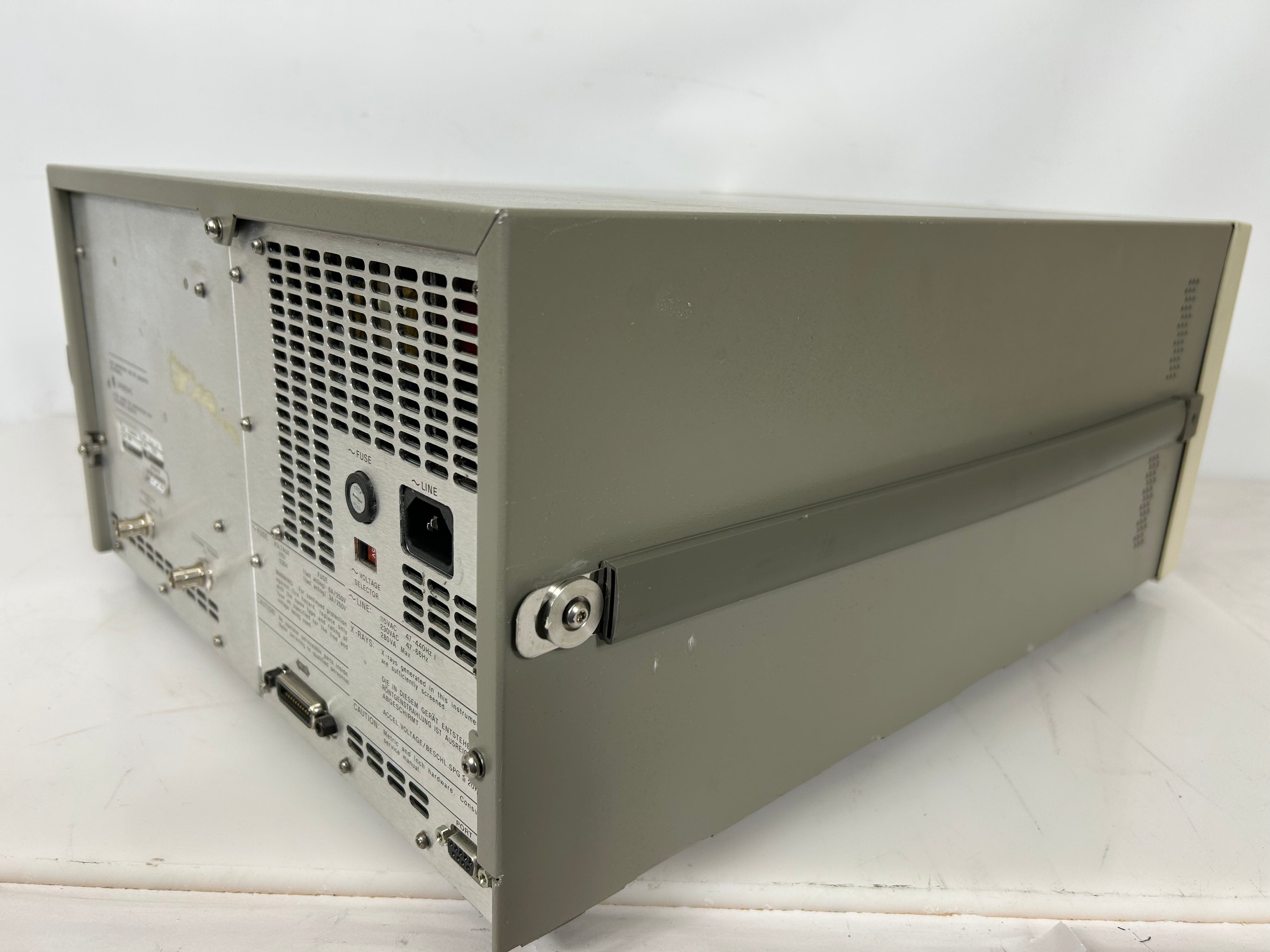 Hewlett Packard 35665A Dynamic Signal Analyzer *Untested*