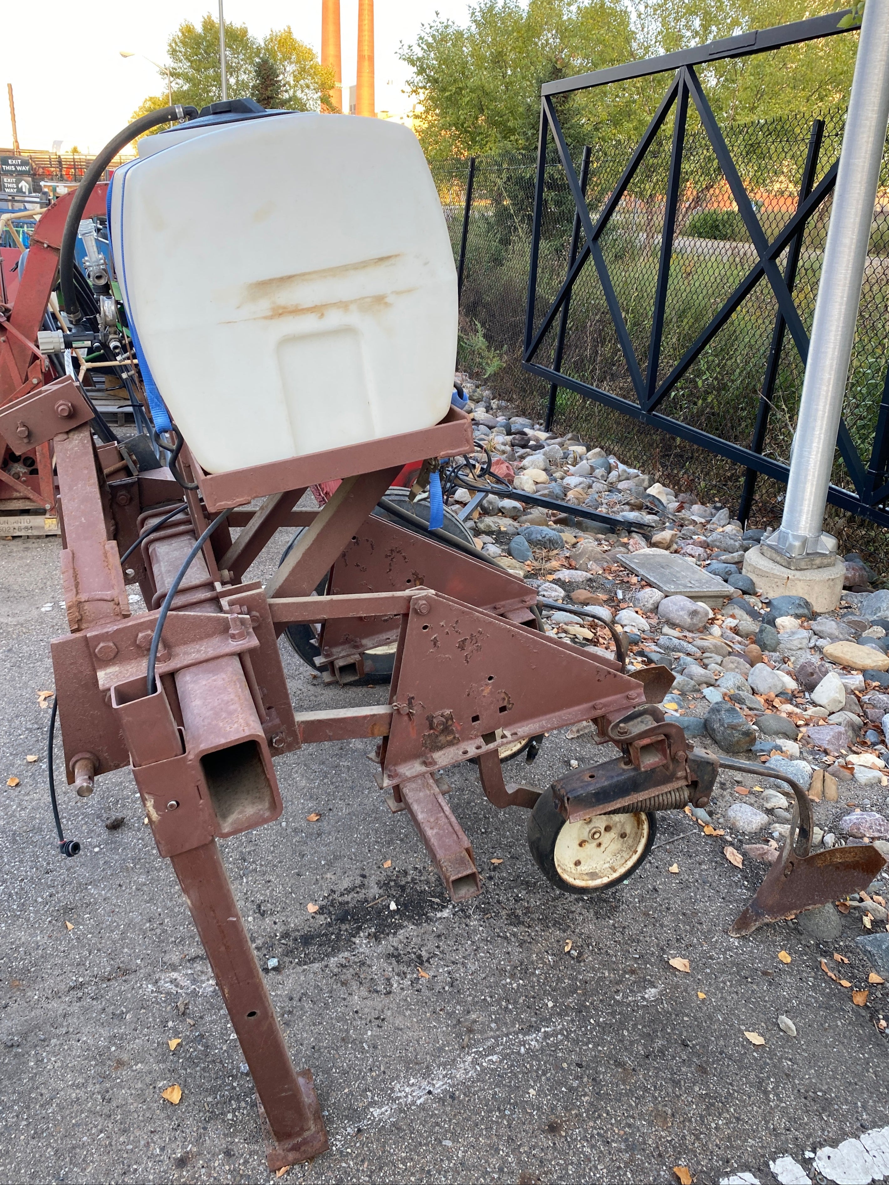 Hiller w/ Spraying Tank and Tow Hitch *Untested*