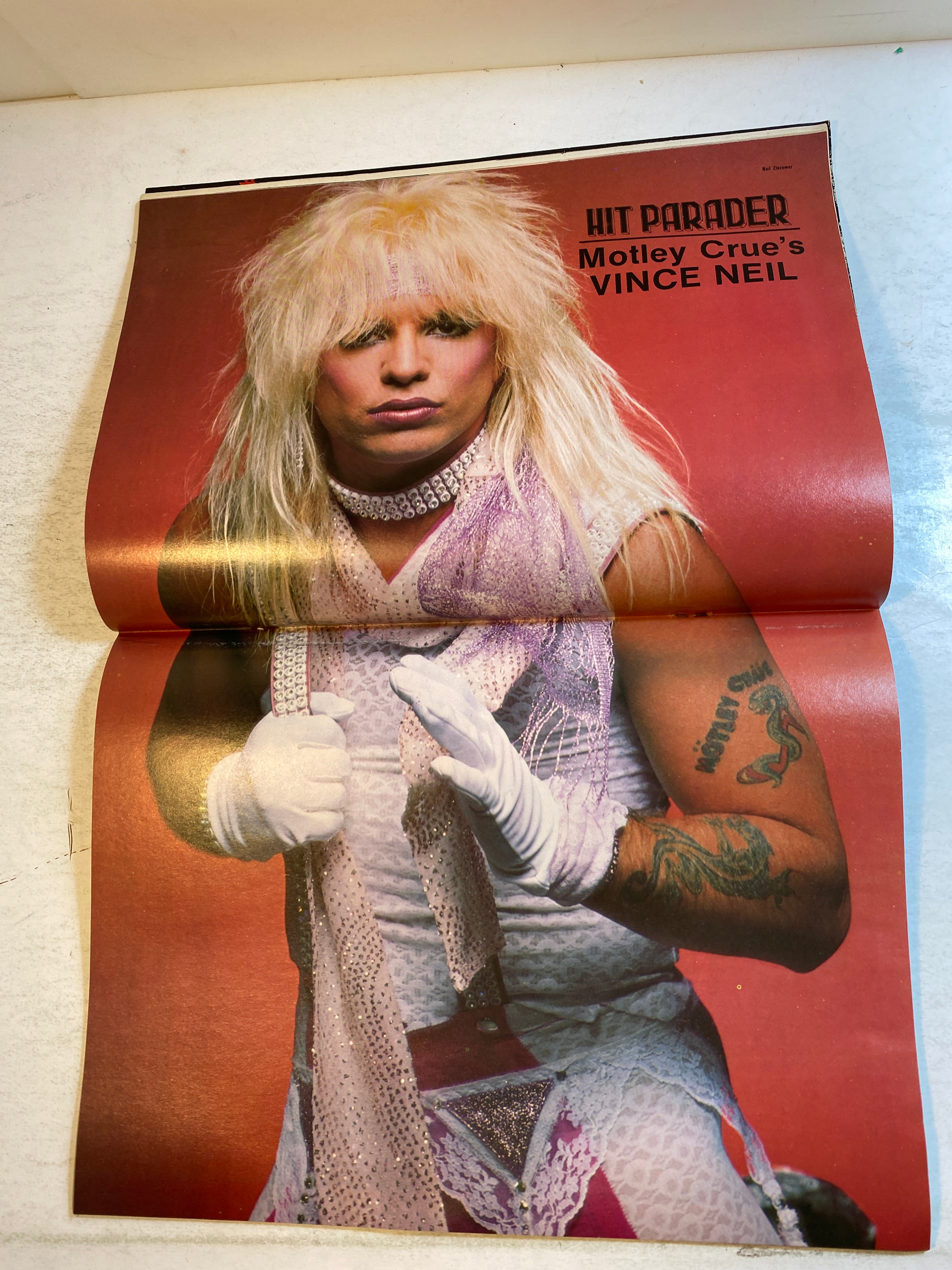 Hit Parader Magazine November 1985 AC/DC