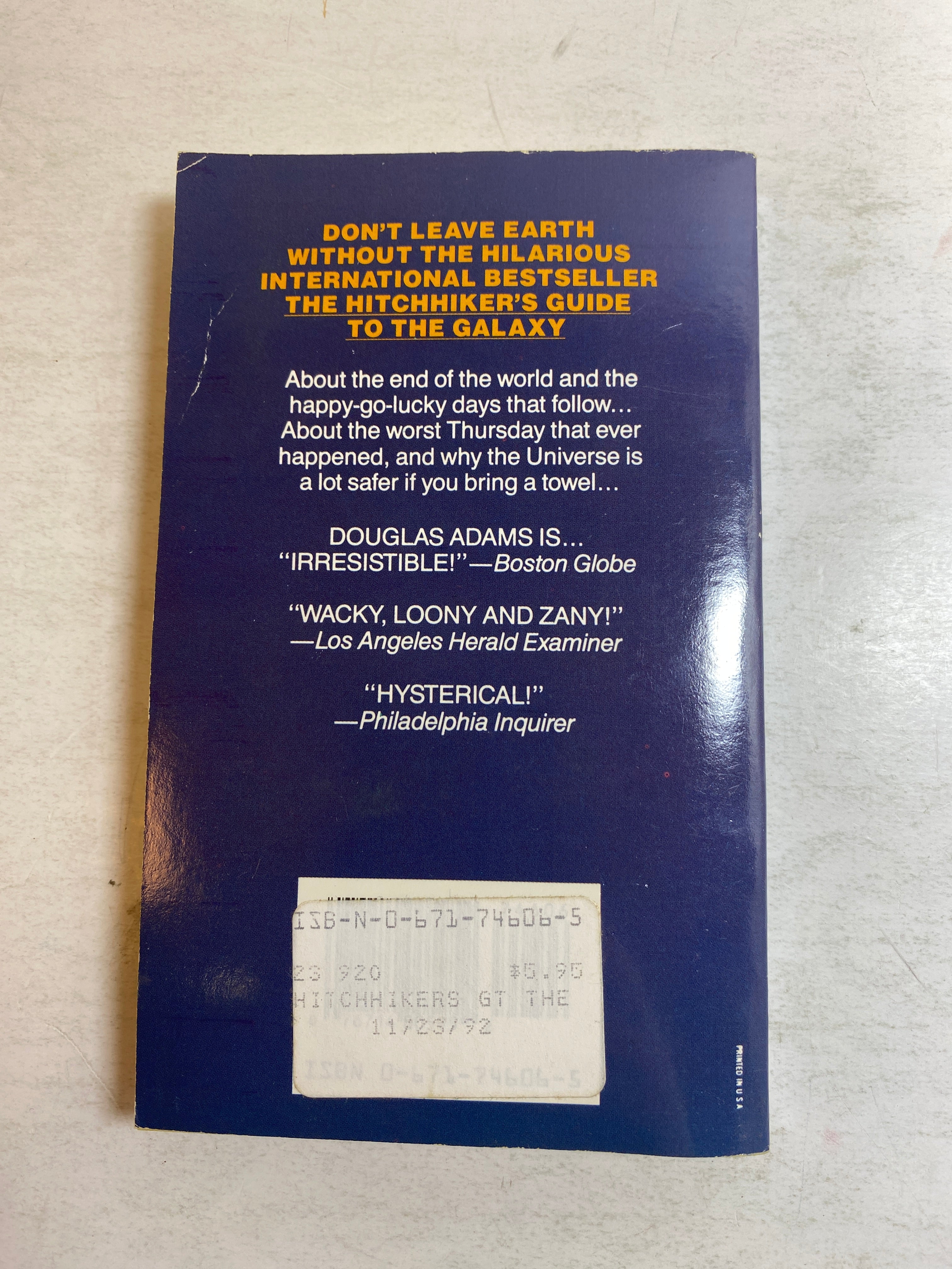 Hitchhiker's Guide to the Galaxy Douglas Adams SC 1981