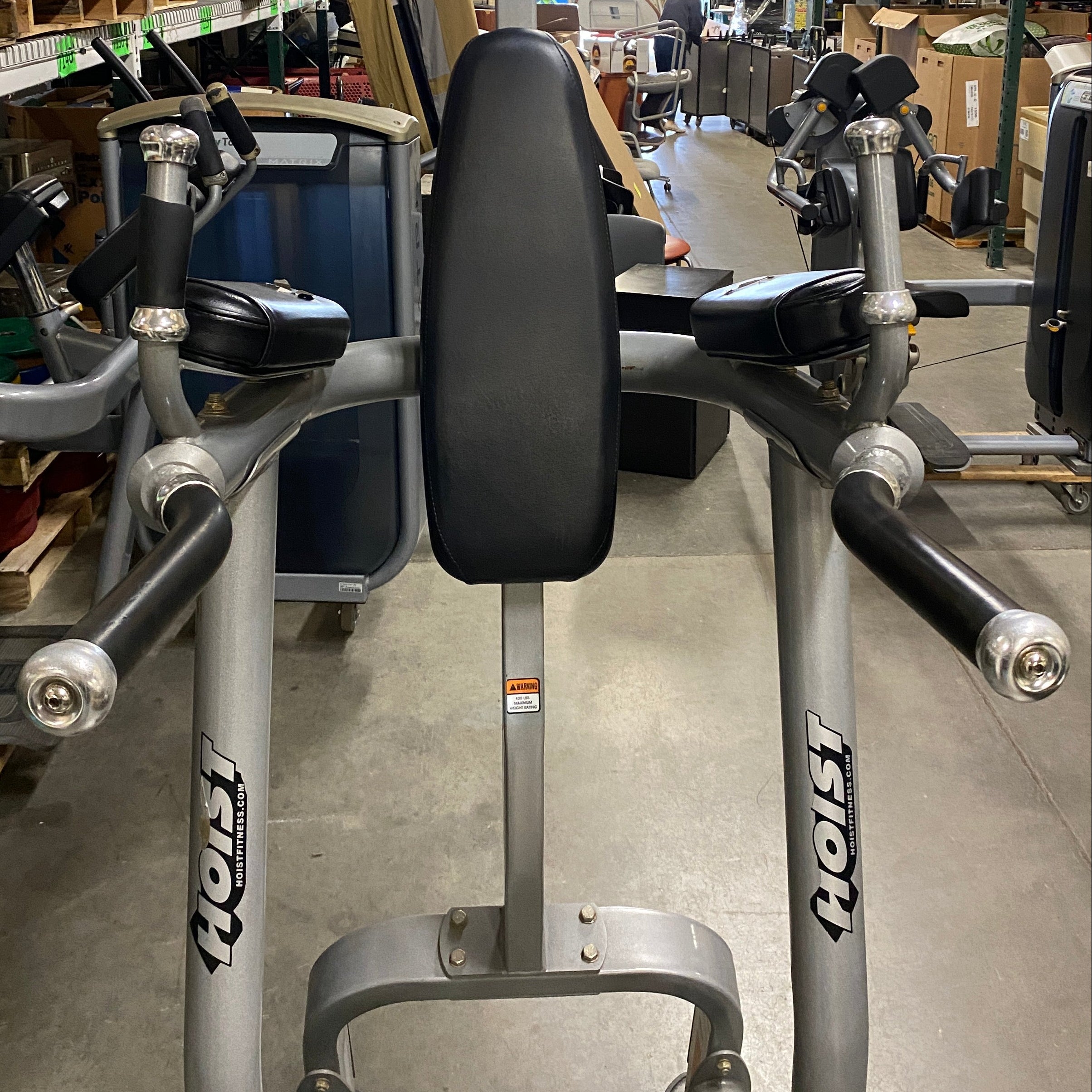 Hoist Wide Base Pull Up Machine