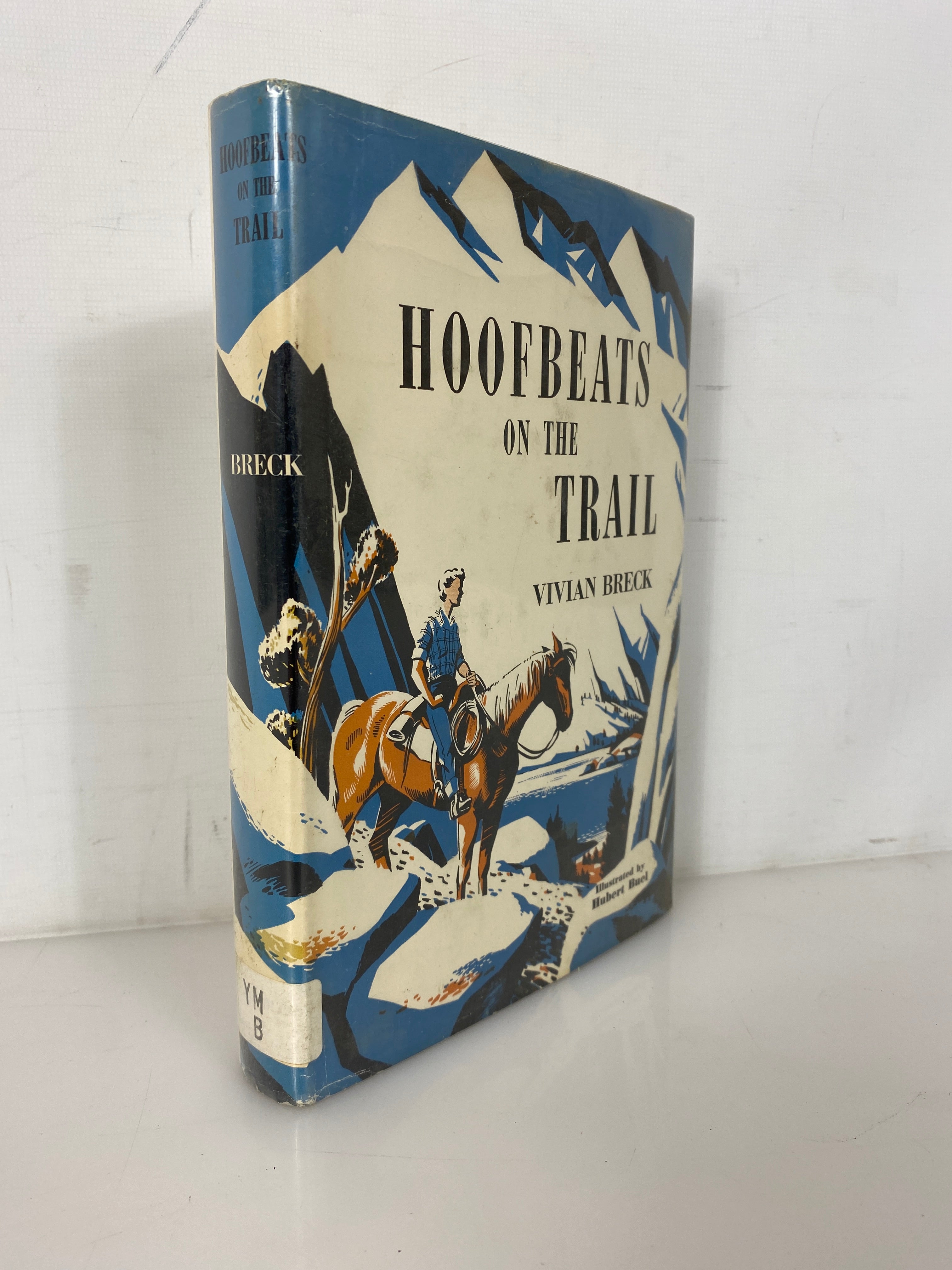 Hoofbeats on the Trail by Vivian Breck 1950 Vintage HCDJ Ex-Library