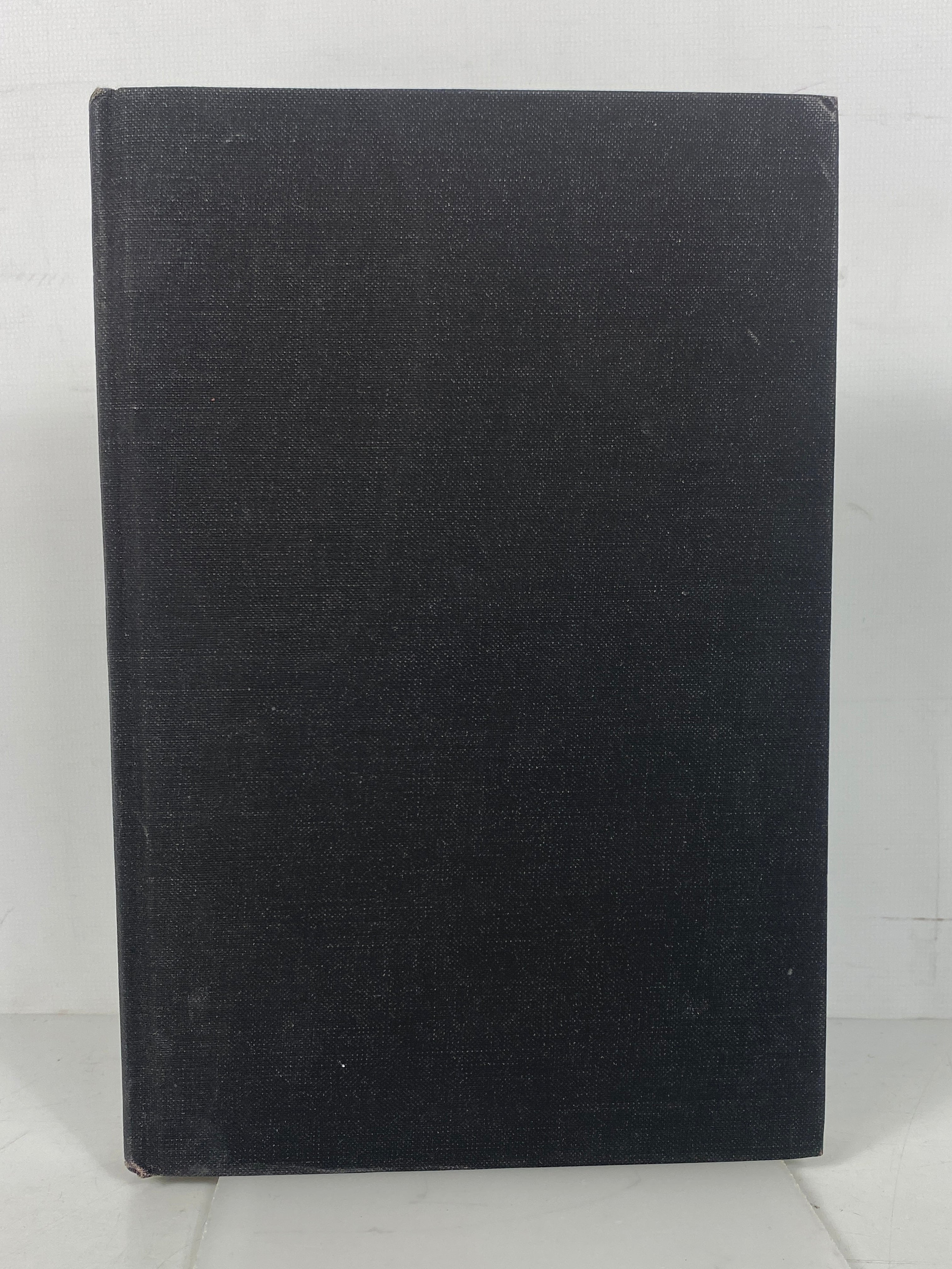 Human Engineering and Motivation Cavett Robert 1969 Inscribed HC