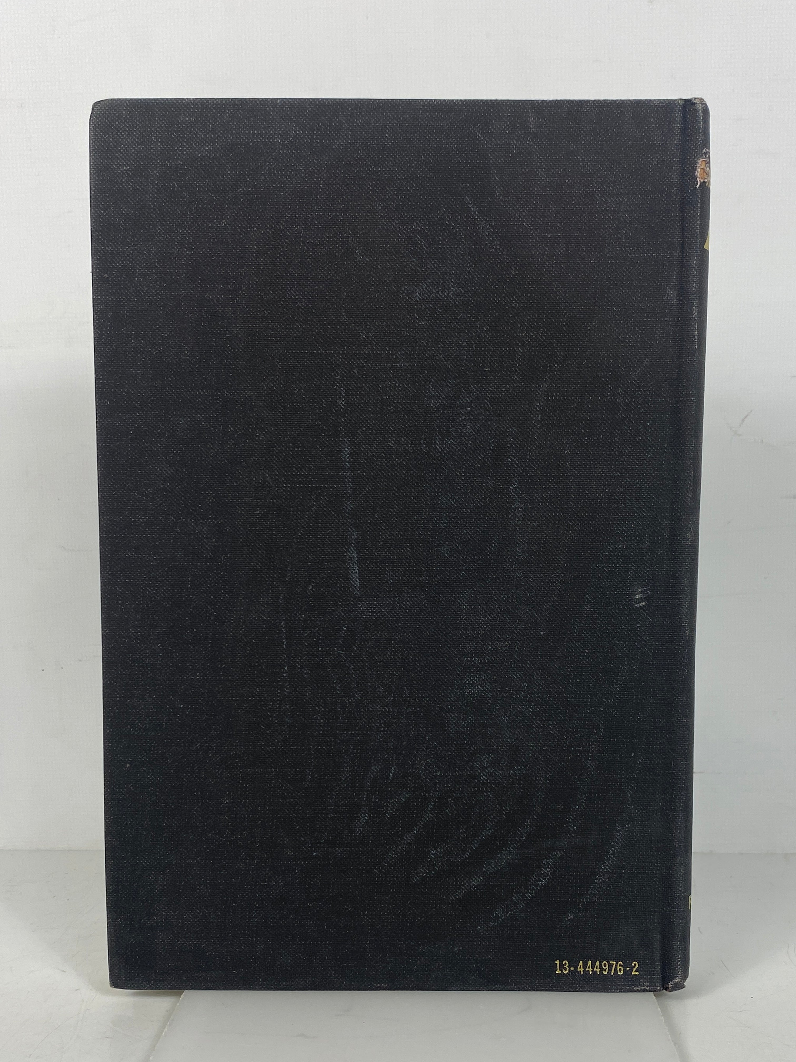 Human Engineering and Motivation Cavett Robert 1969 Inscribed HC