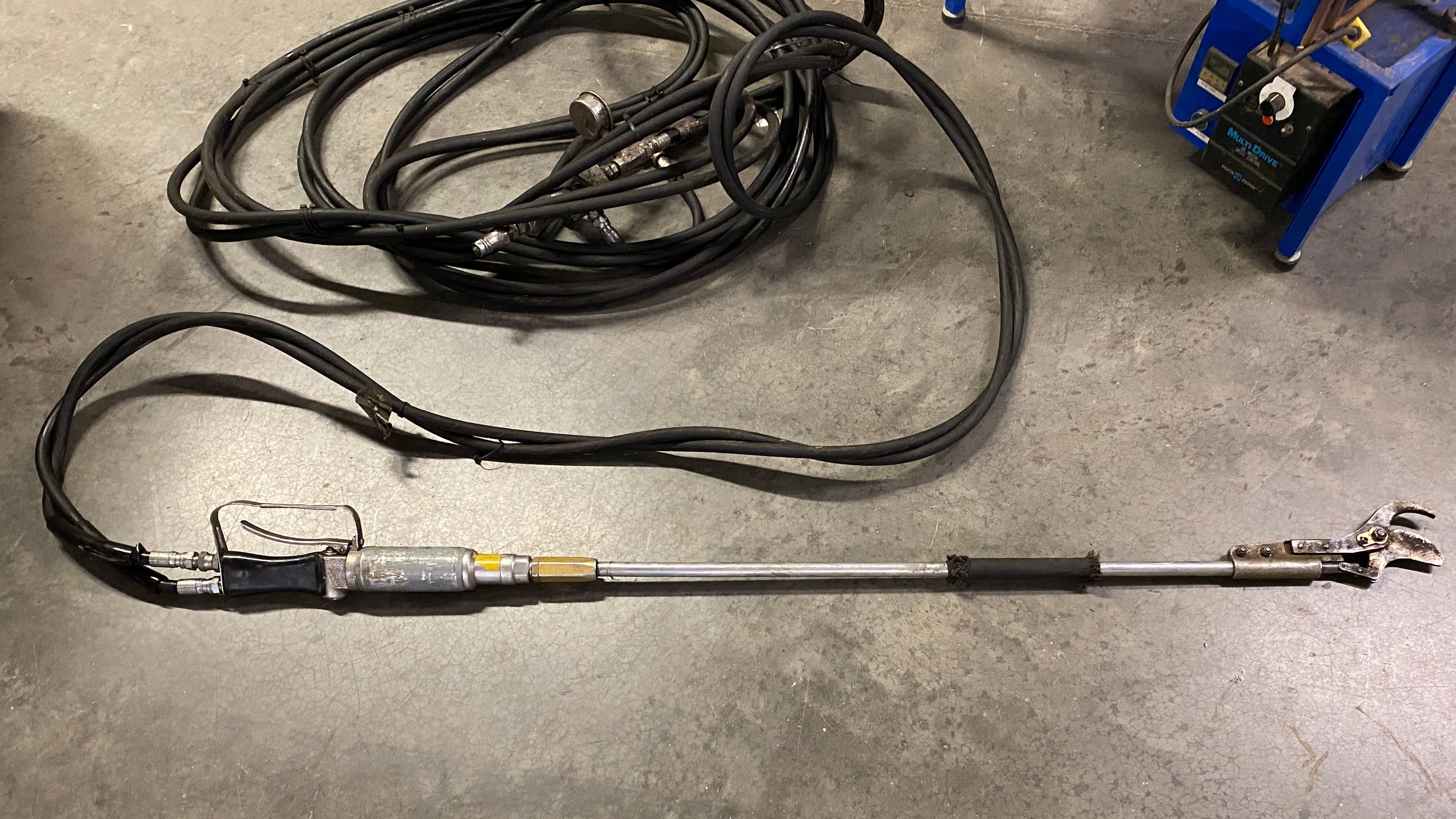 Hydraulic Tree Pruner w/ Hoses, Fittings, and Pressure Regulator