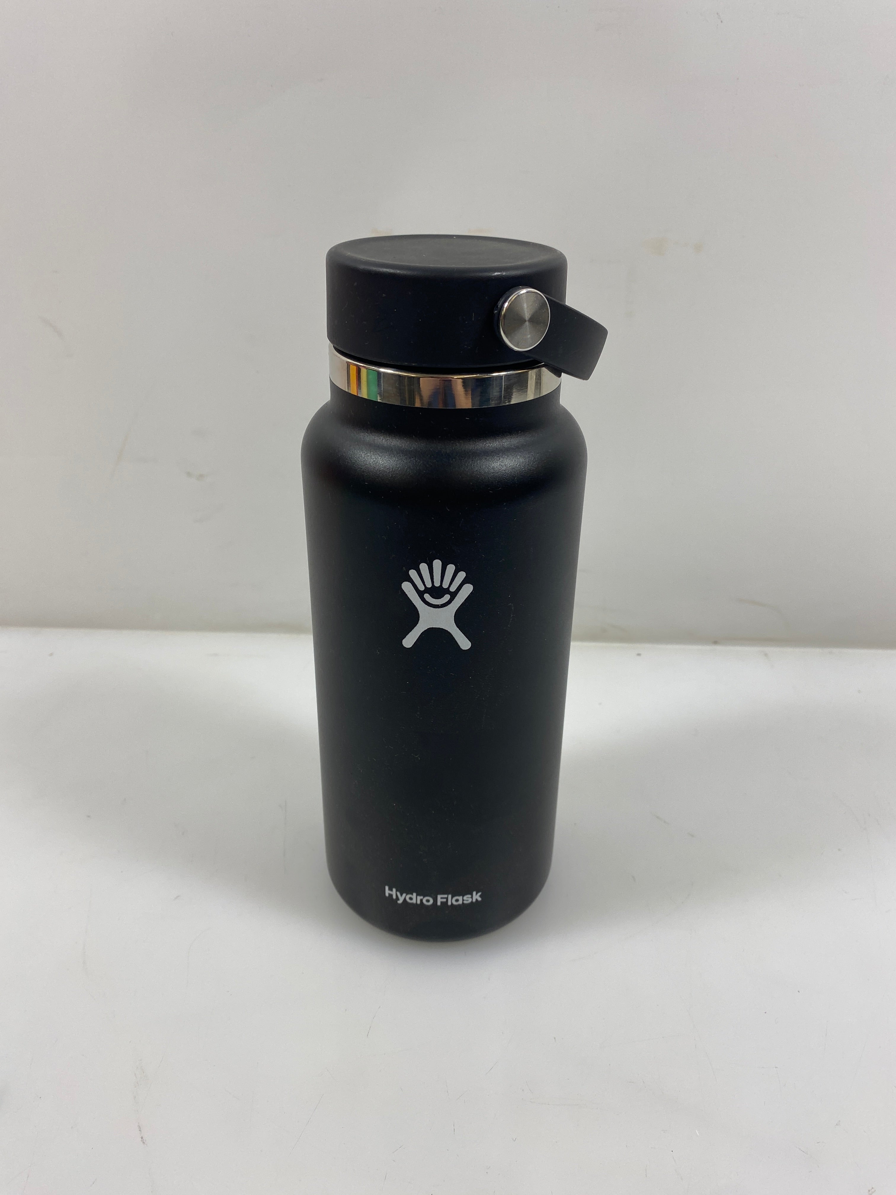 Hydro Flask Black Insulated Water Bottle 32oz