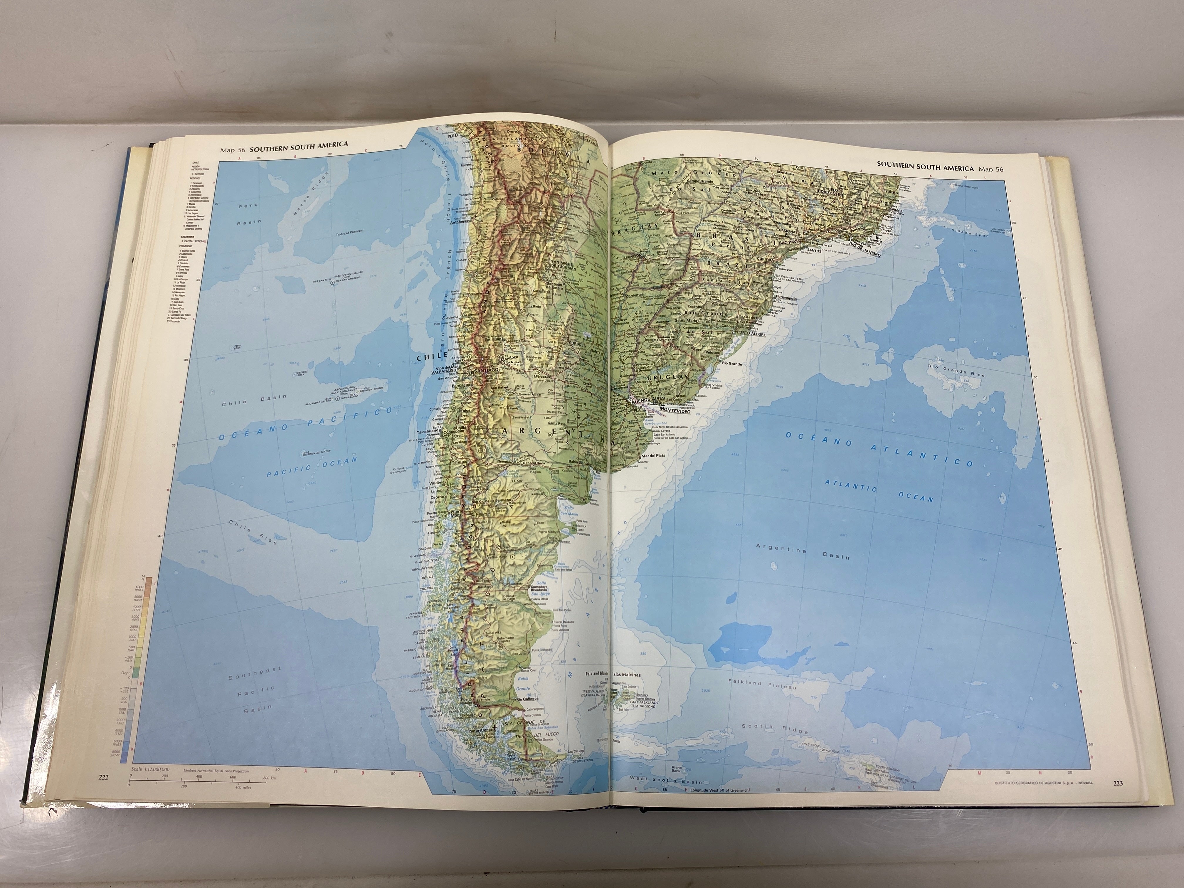 Illustrated Atlas of the World Rand McNally 1985 HCDJ