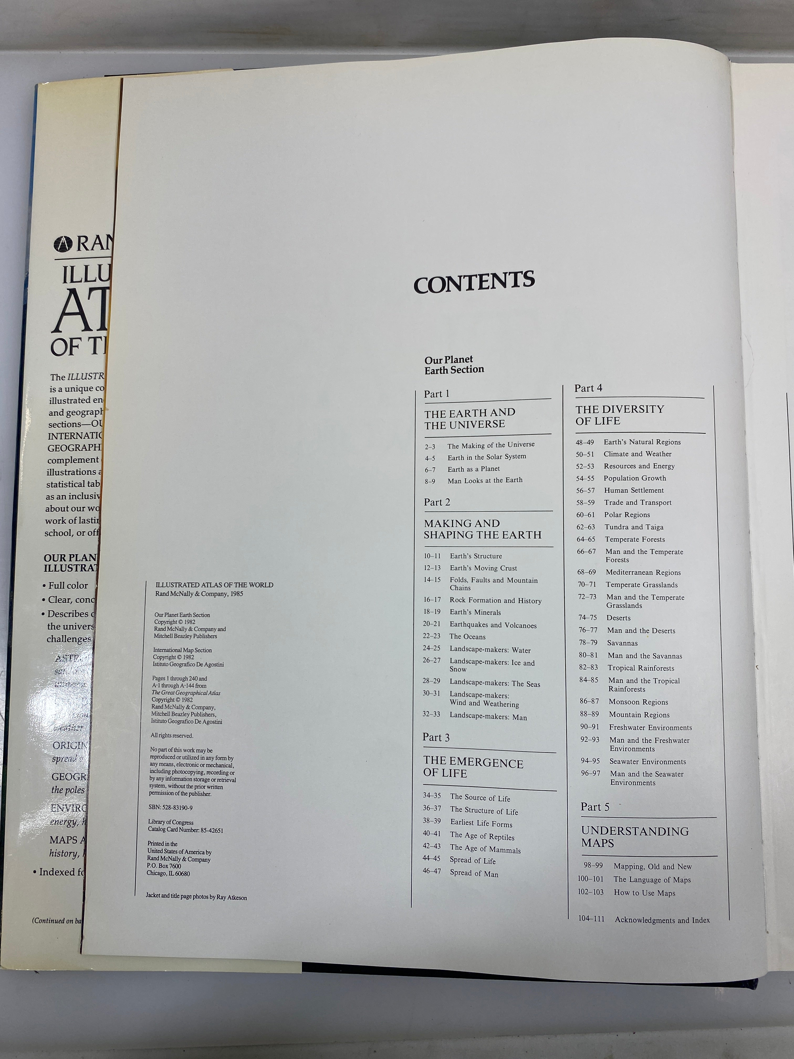 Illustrated Atlas of the World Rand McNally 1985 HCDJ