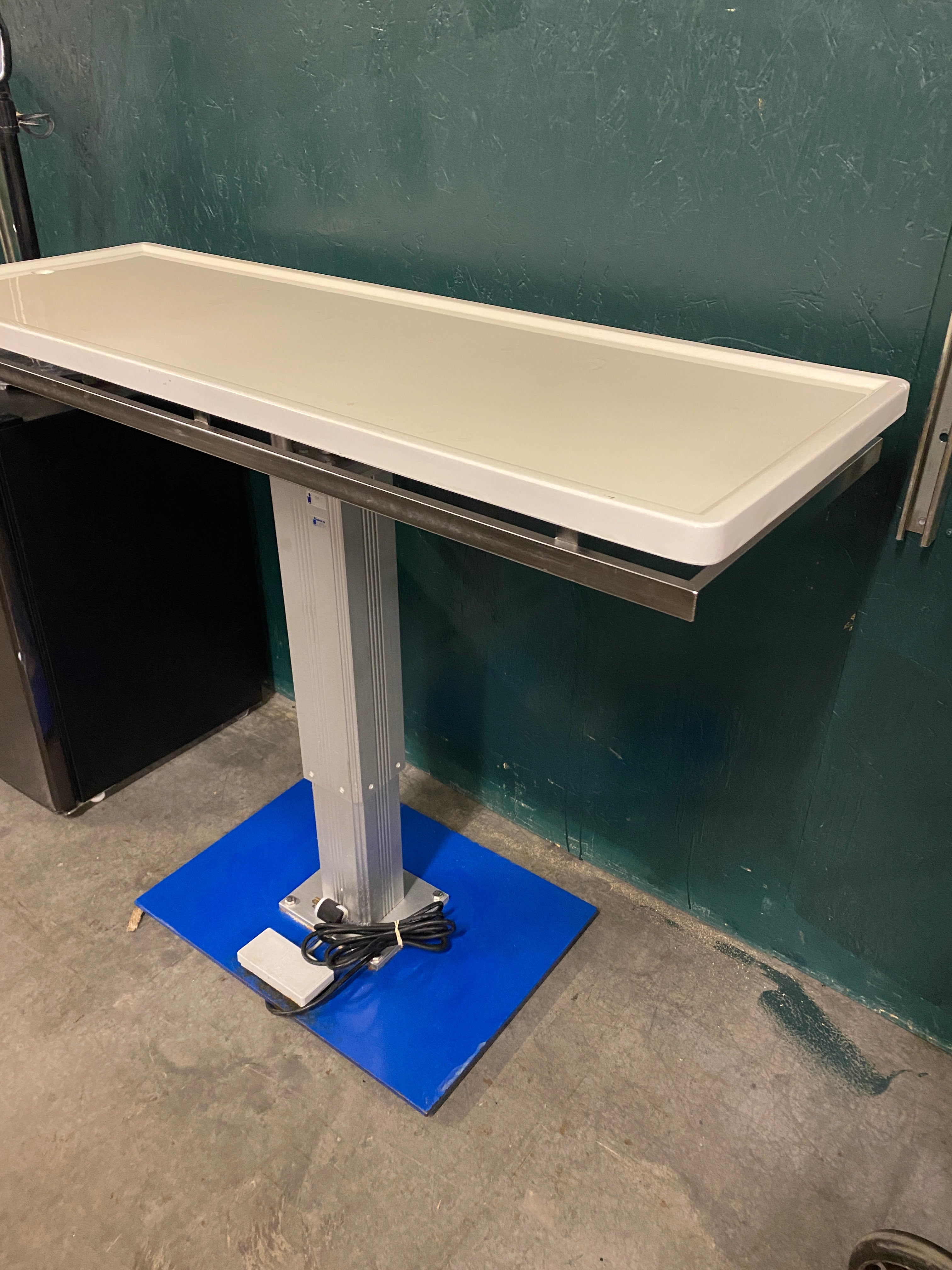 Indulab AG Hydraulic Lifting Veterinary Surgery Table