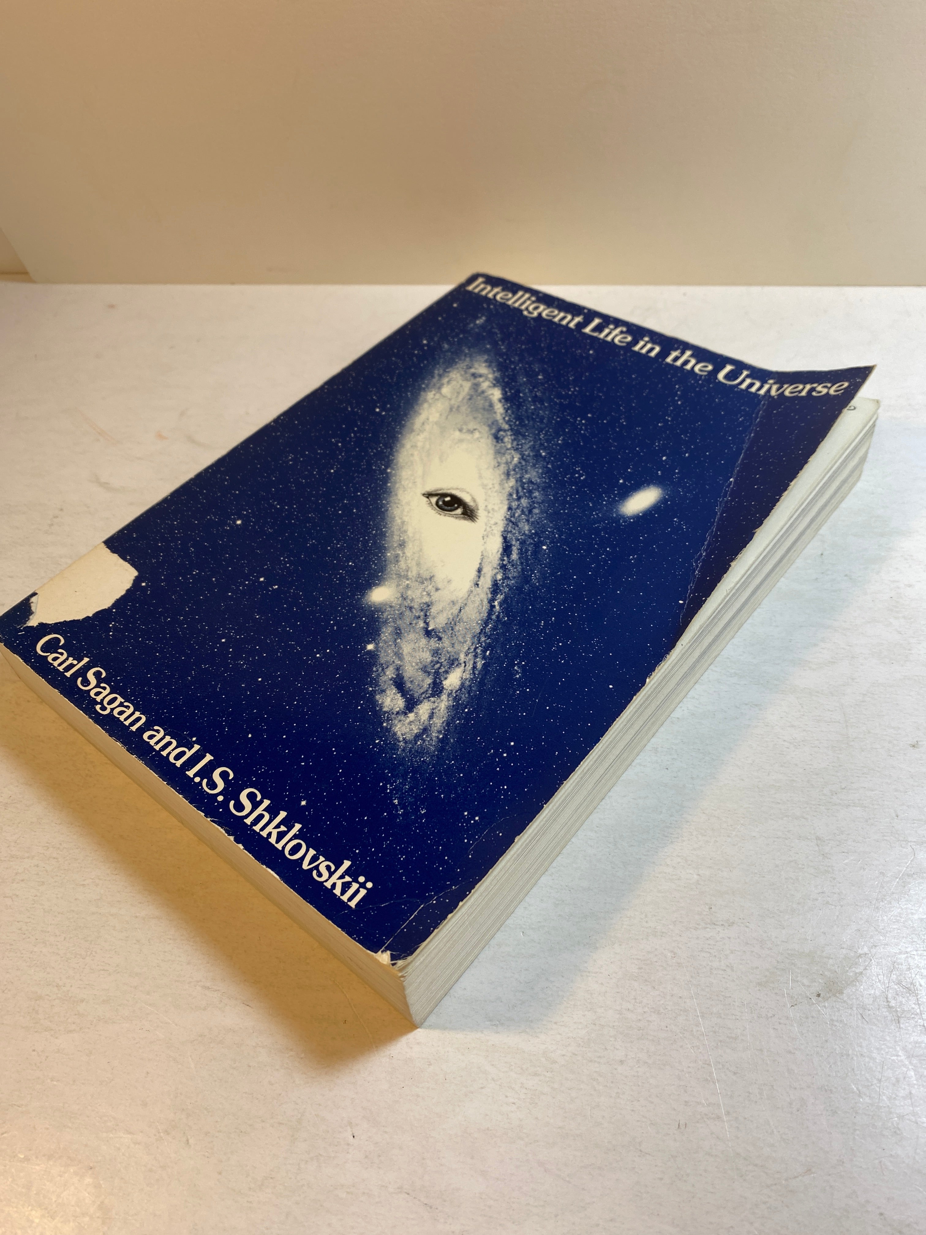 Intelligent Life in the Universe Carl Sagan IS Shklovskii SC 1966