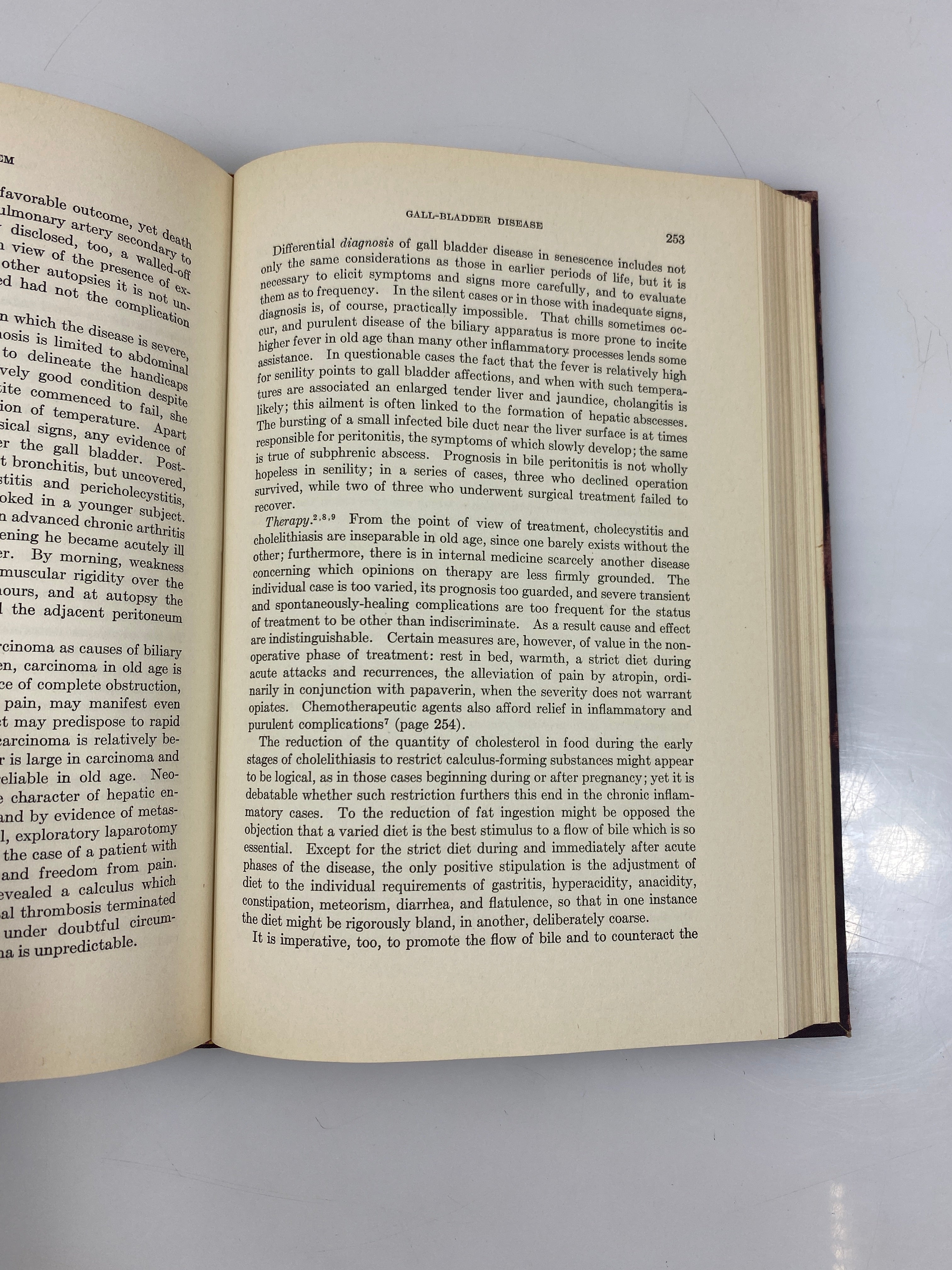 Internal Medicine in Old Age by Mueller-Deham/Rabson Ex-library 1942 HC