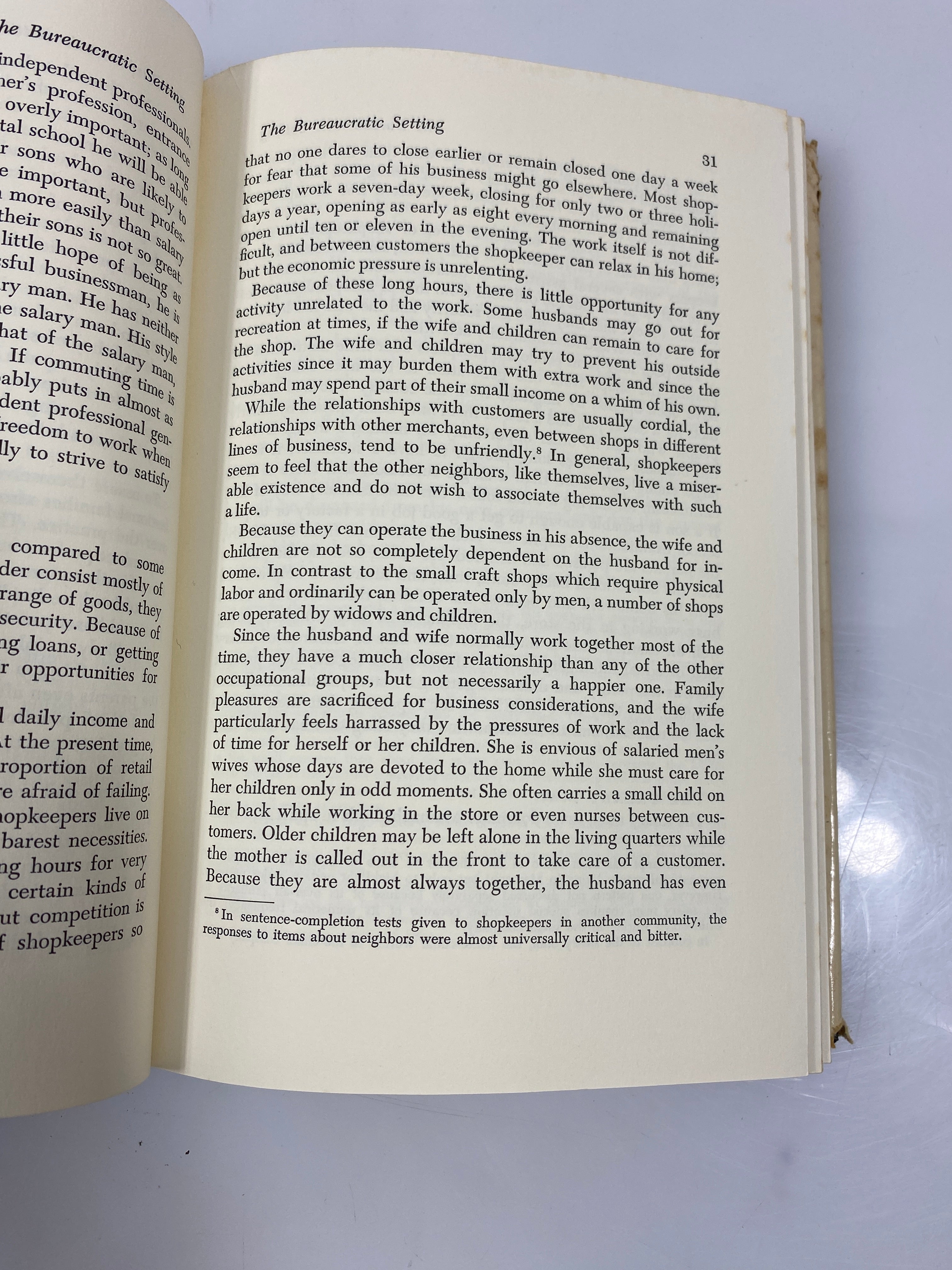 Japan's New Middle Class by Ezra Vogel 1963 HCDJ